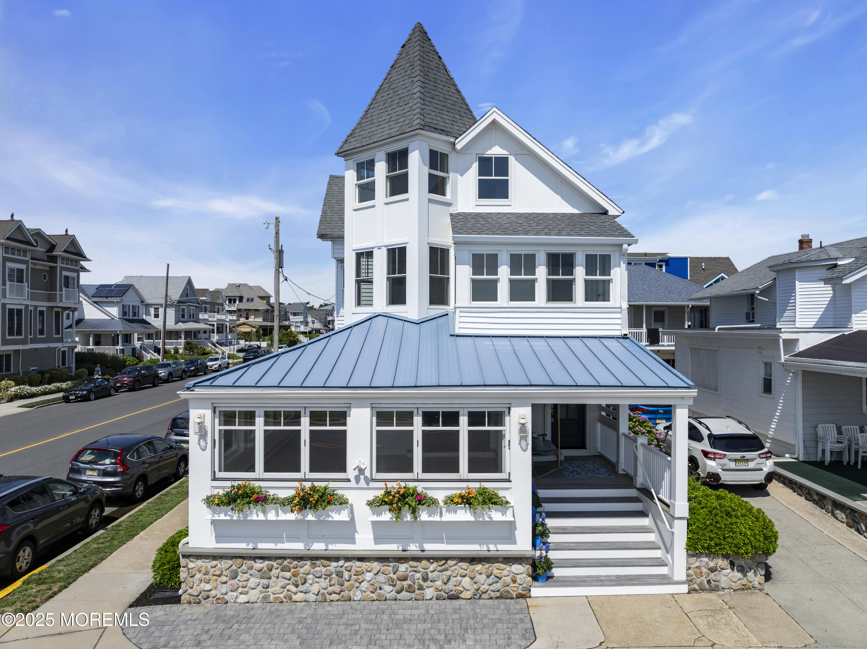 900 Ocean Avenue Image 2