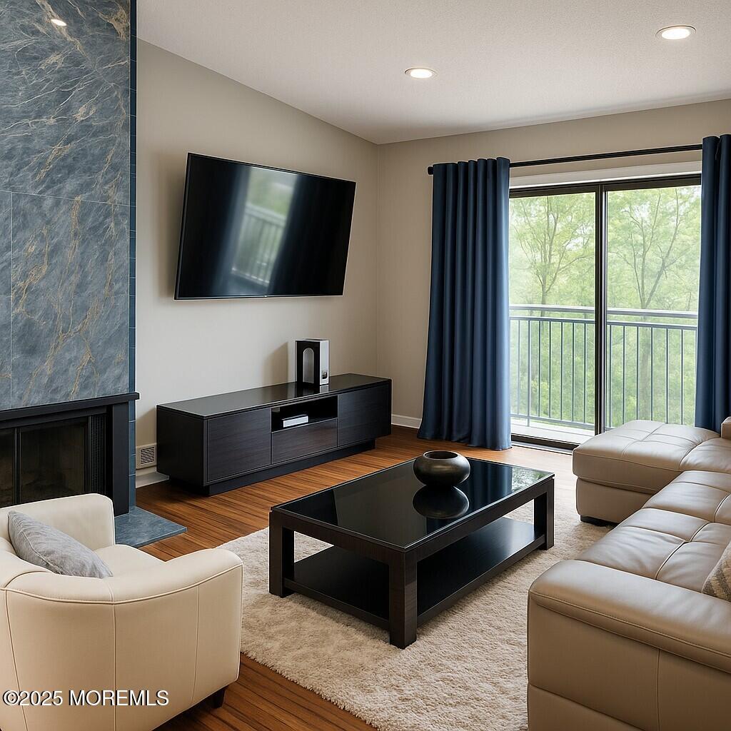 344 Danbury Lane 344 Image 4