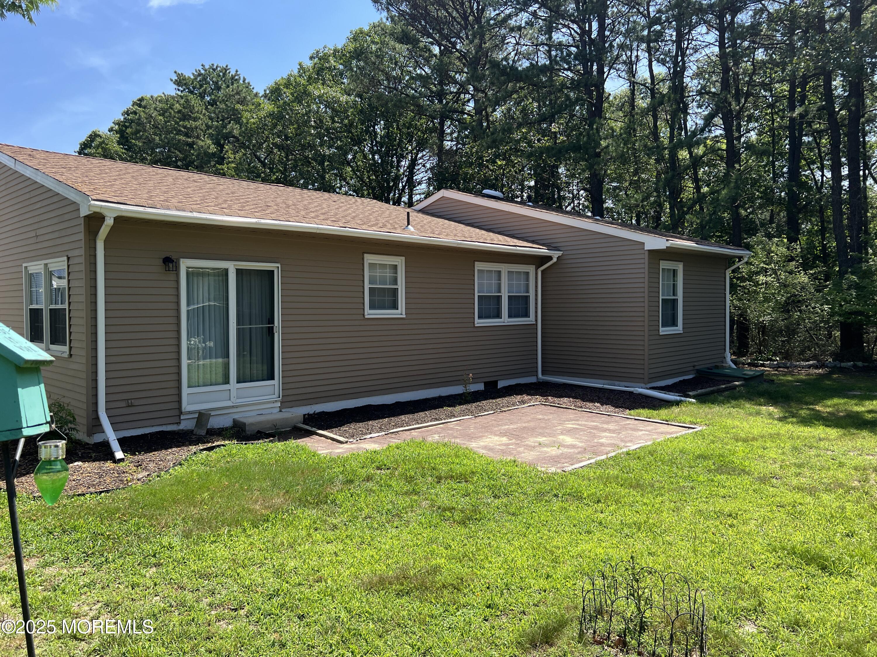 37 Norwalk Avenue 70 Image 4