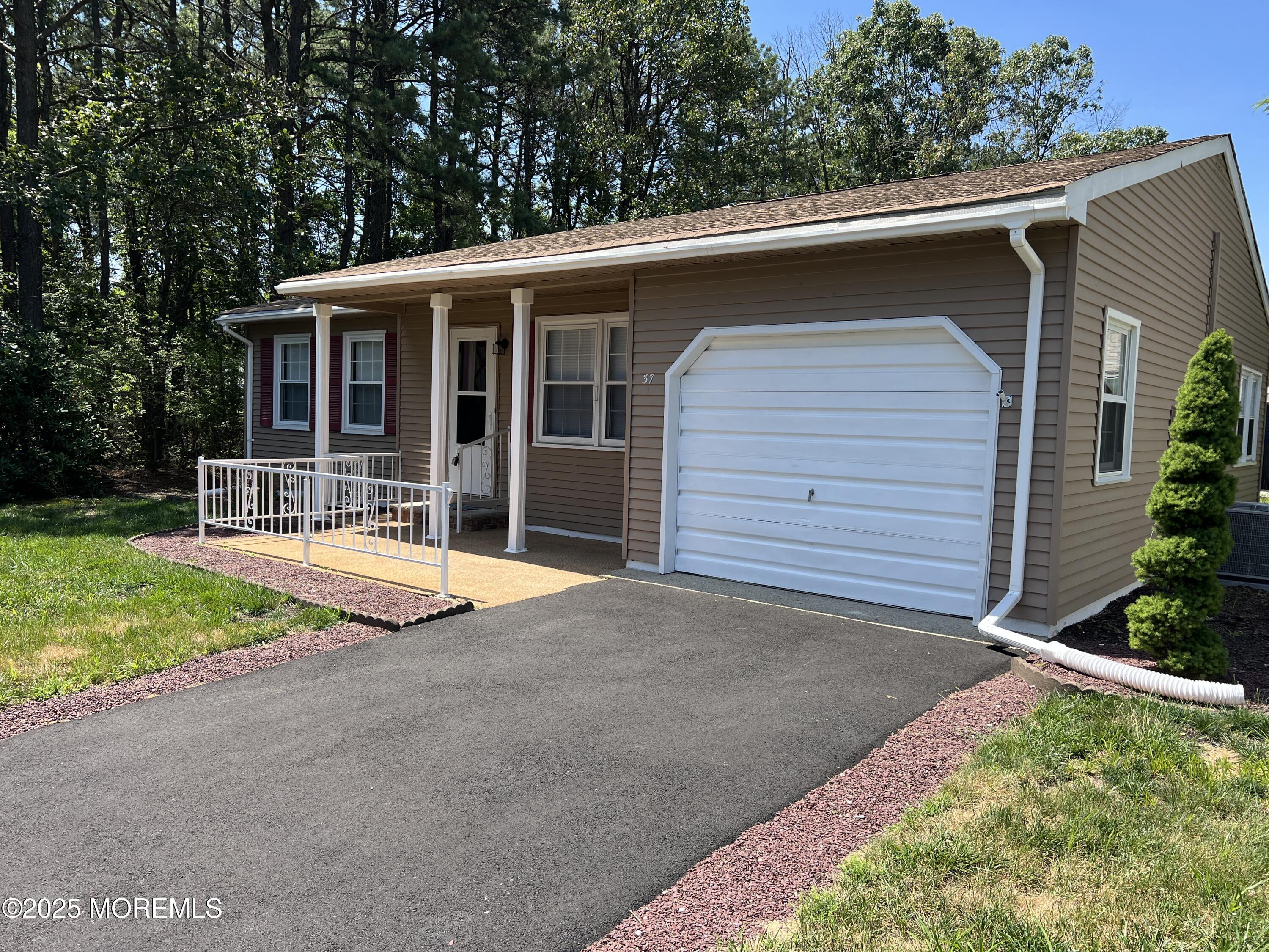 37 Norwalk Avenue 70, Manchester, NJ, 08759