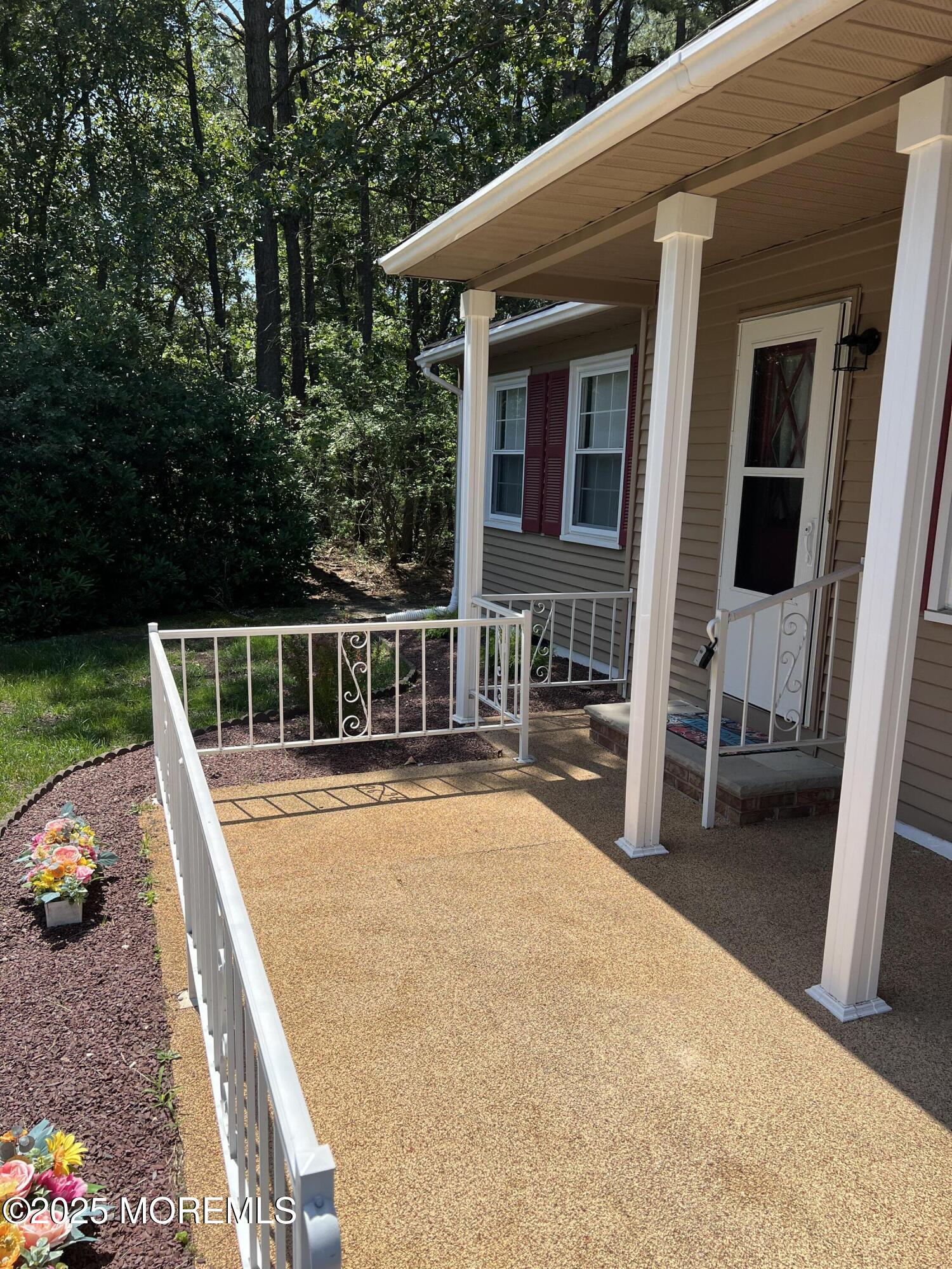 37 Norwalk Avenue 70 Image 2
