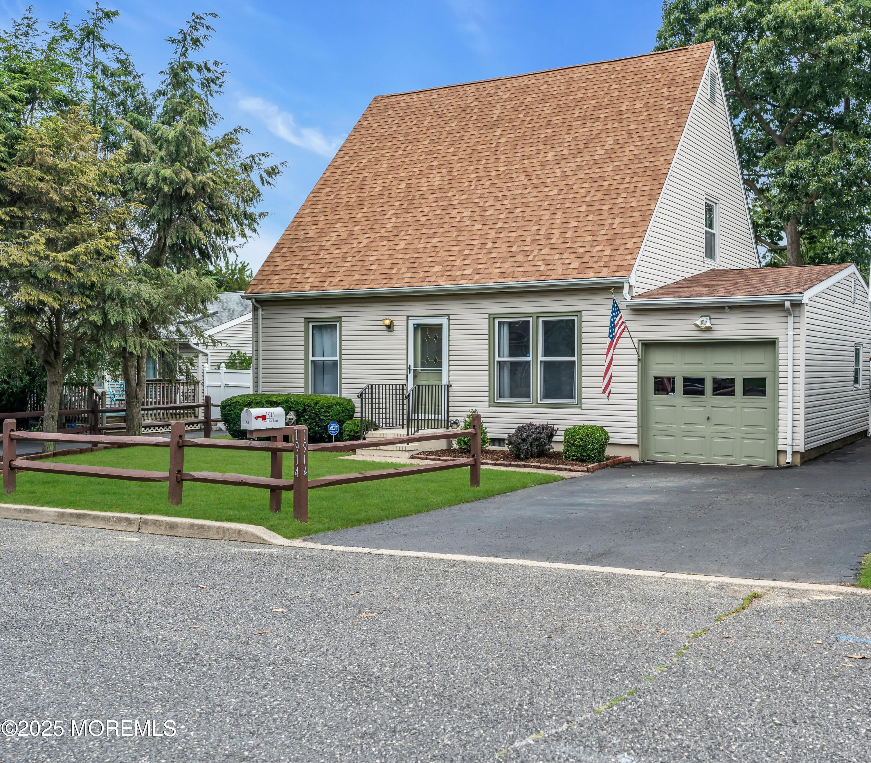 1914 Oak Dale Road Image 3