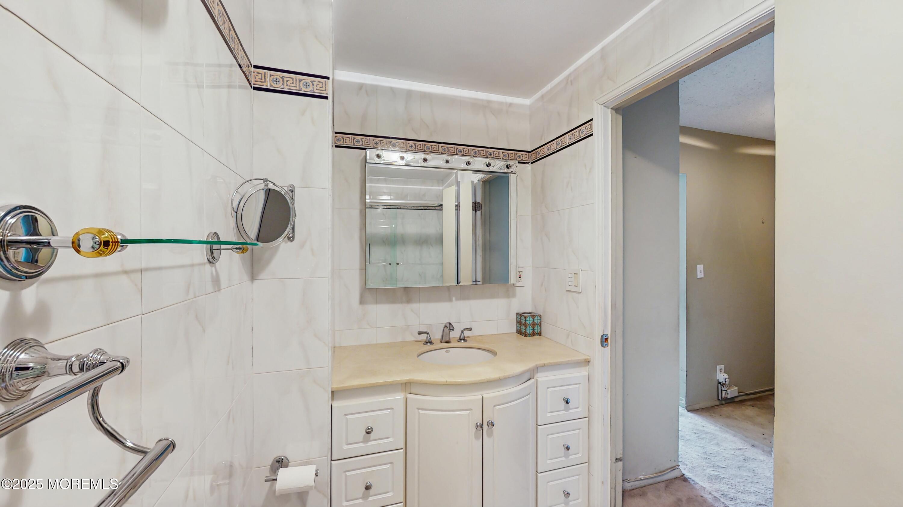 300 Winston Drive C2617, Cliffside Park, NJ, 07010 image 17