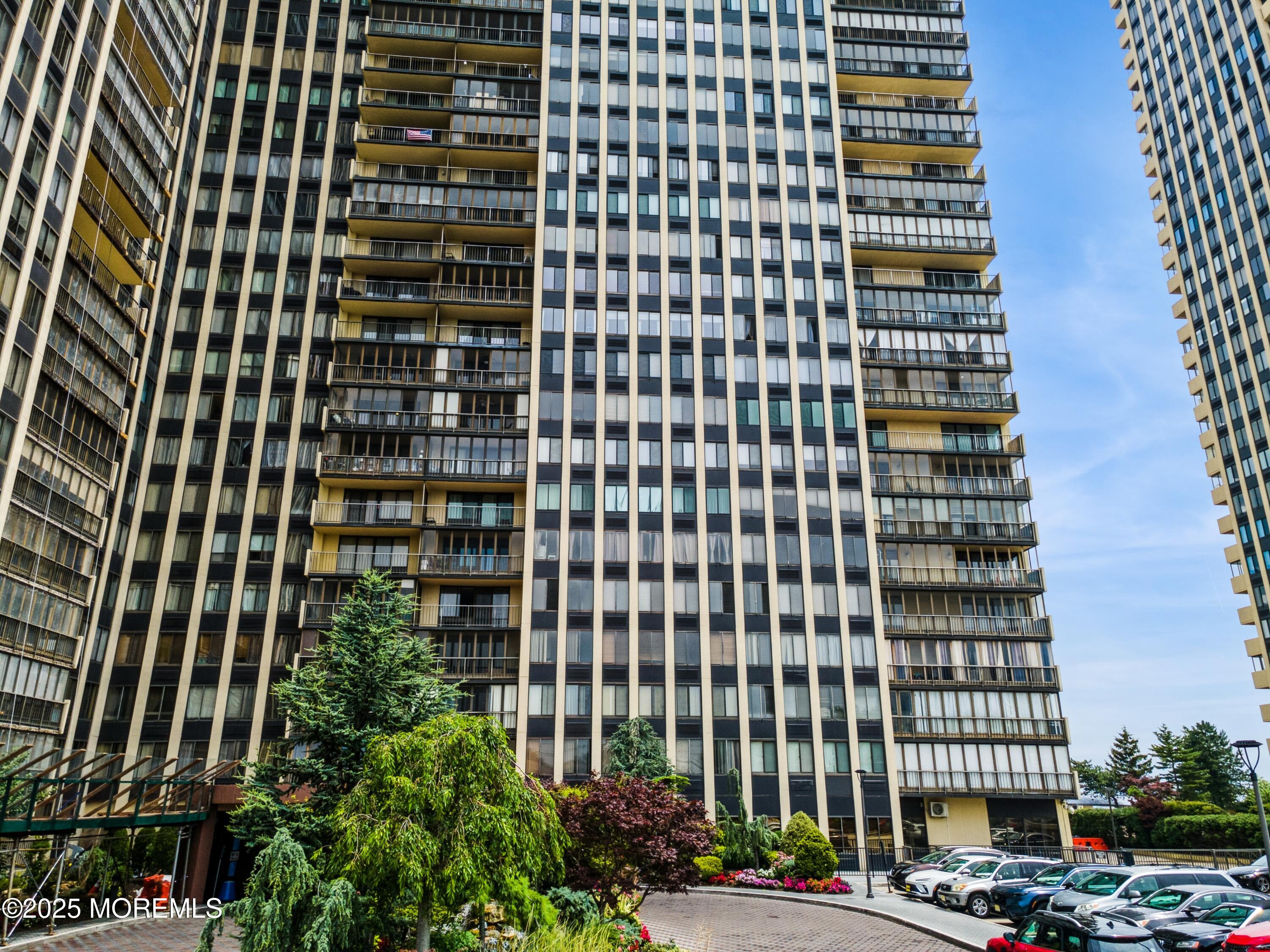 300 Winston Drive C2617, Cliffside Park, NJ, 07010 image 30