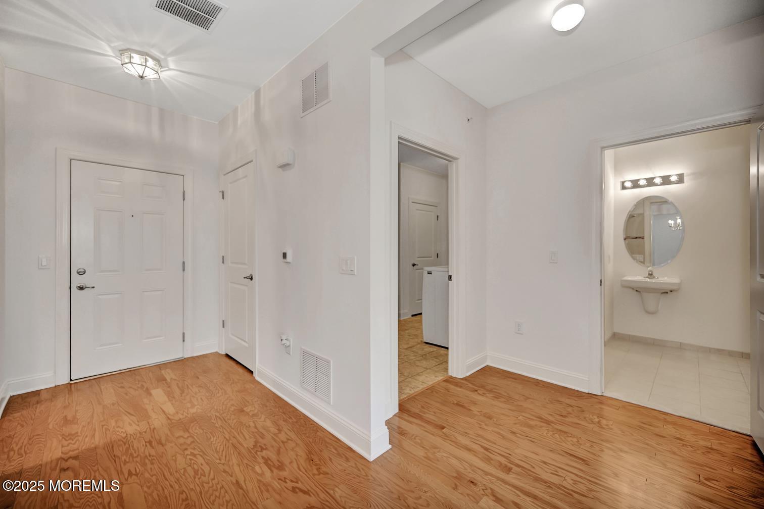 111 Canterbury Lane Image 2