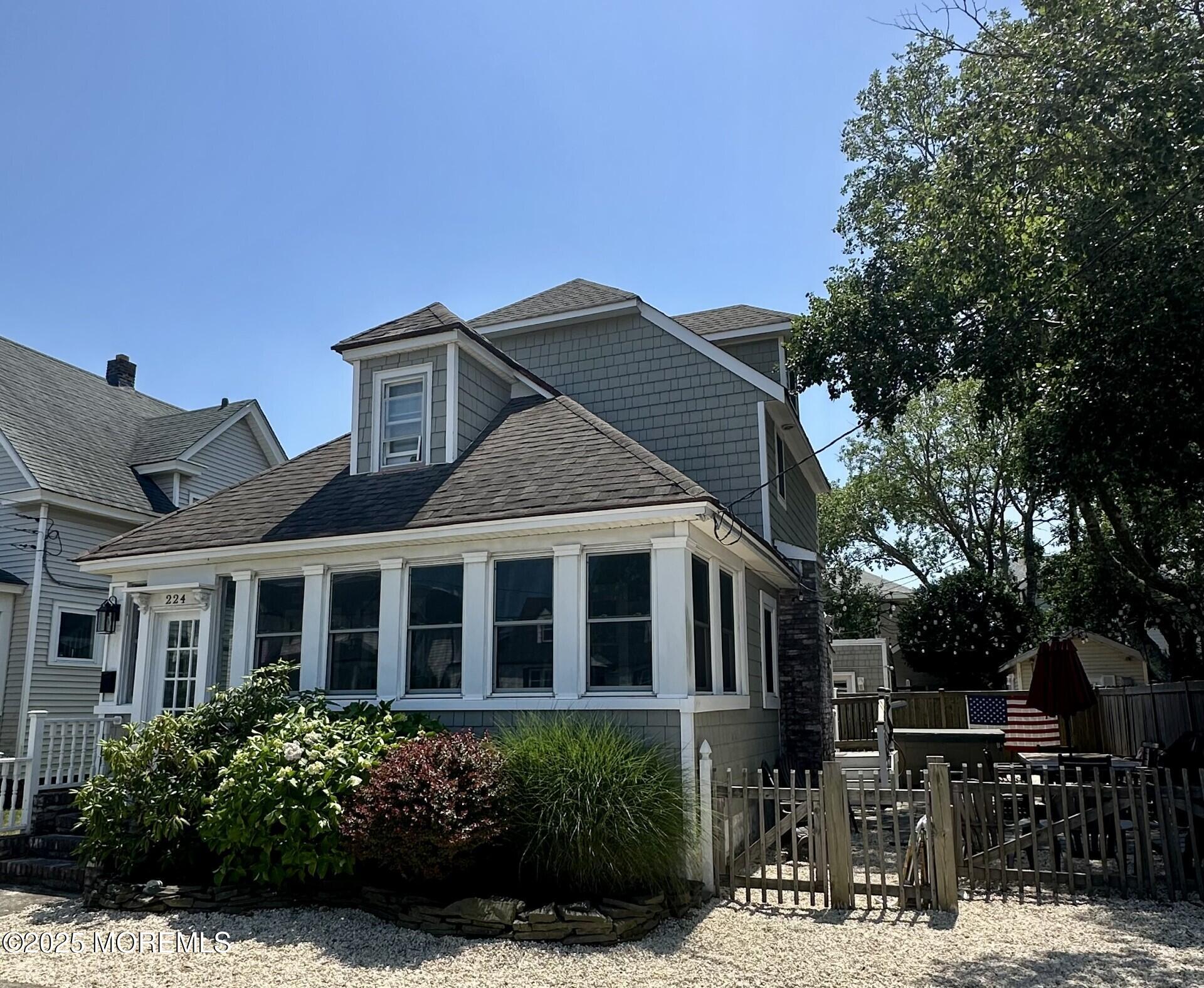224 5th Street A Image 1