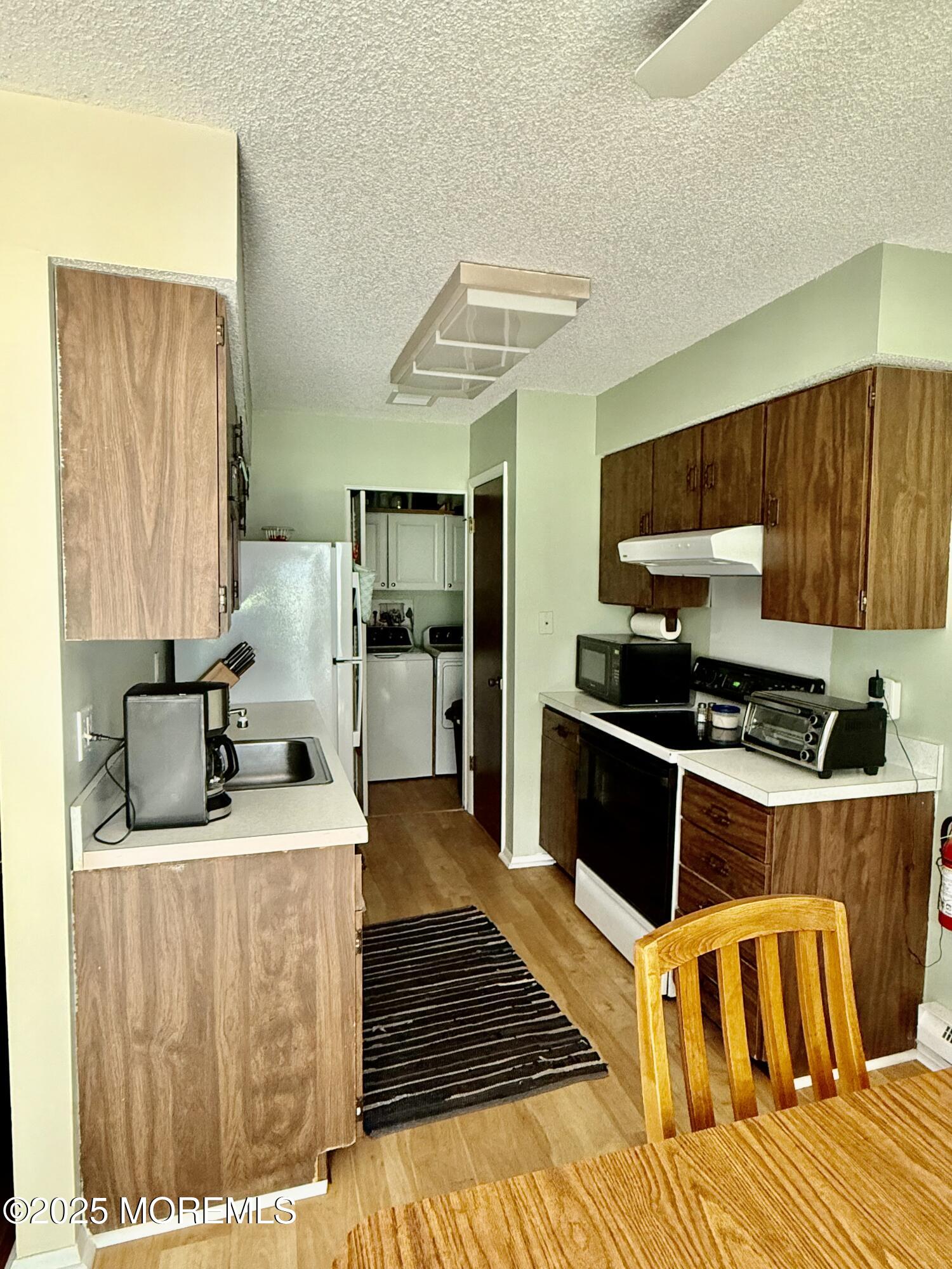 7 S Seas Court Image 2