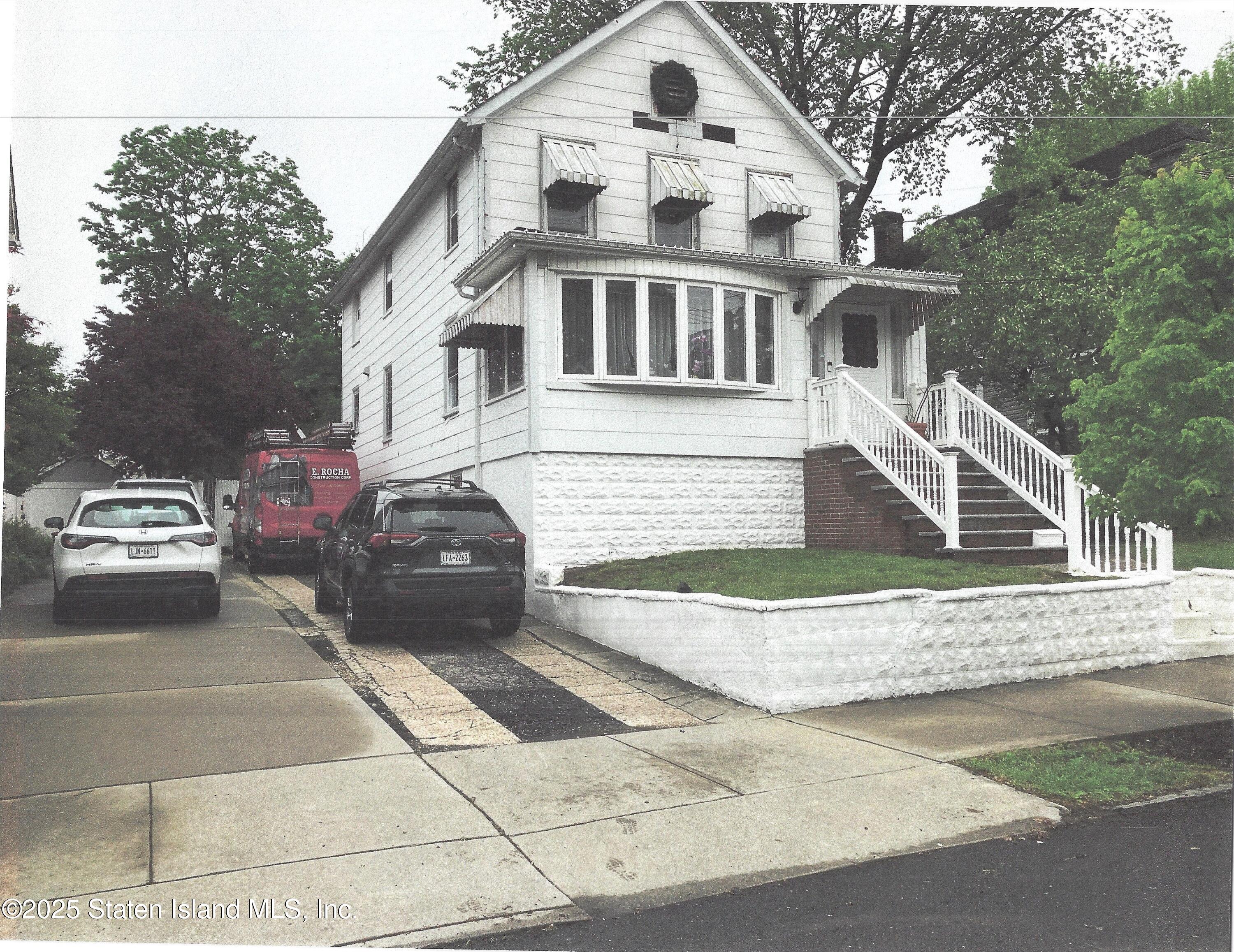 233 Fisher Avenue, Staten Island, NY, 10307