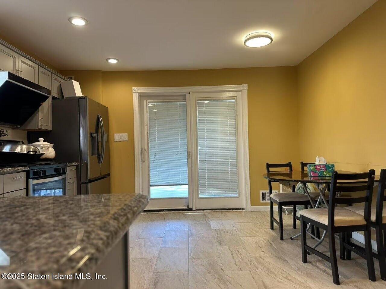 38 Bowling Green Place Image 4