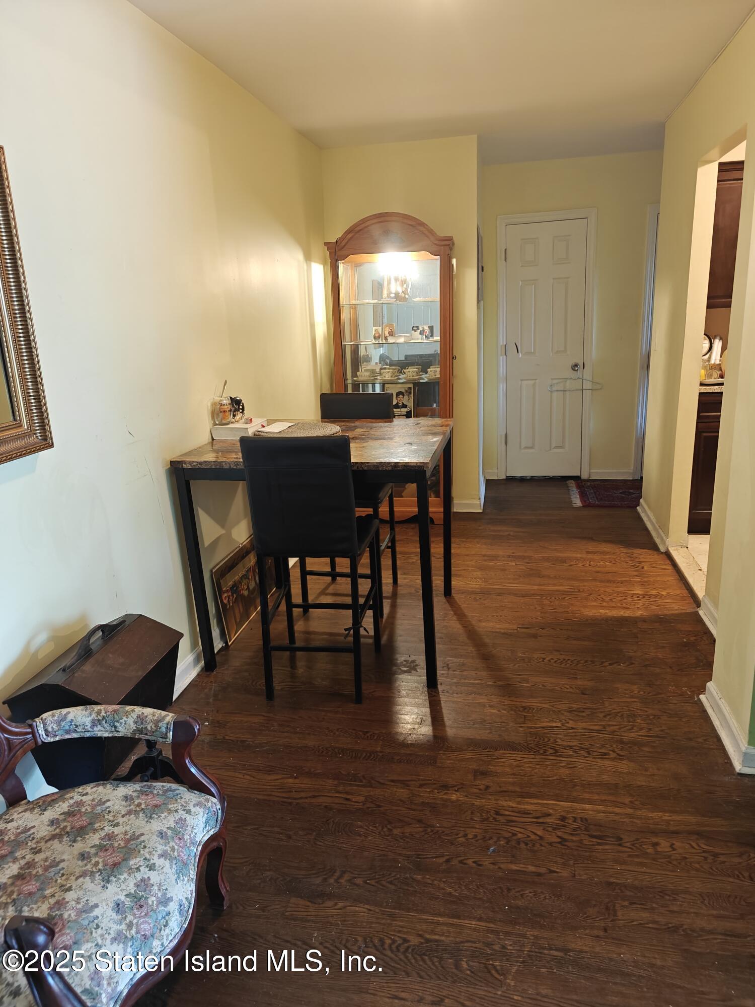 145 Lincoln Avenue 6x Image 2