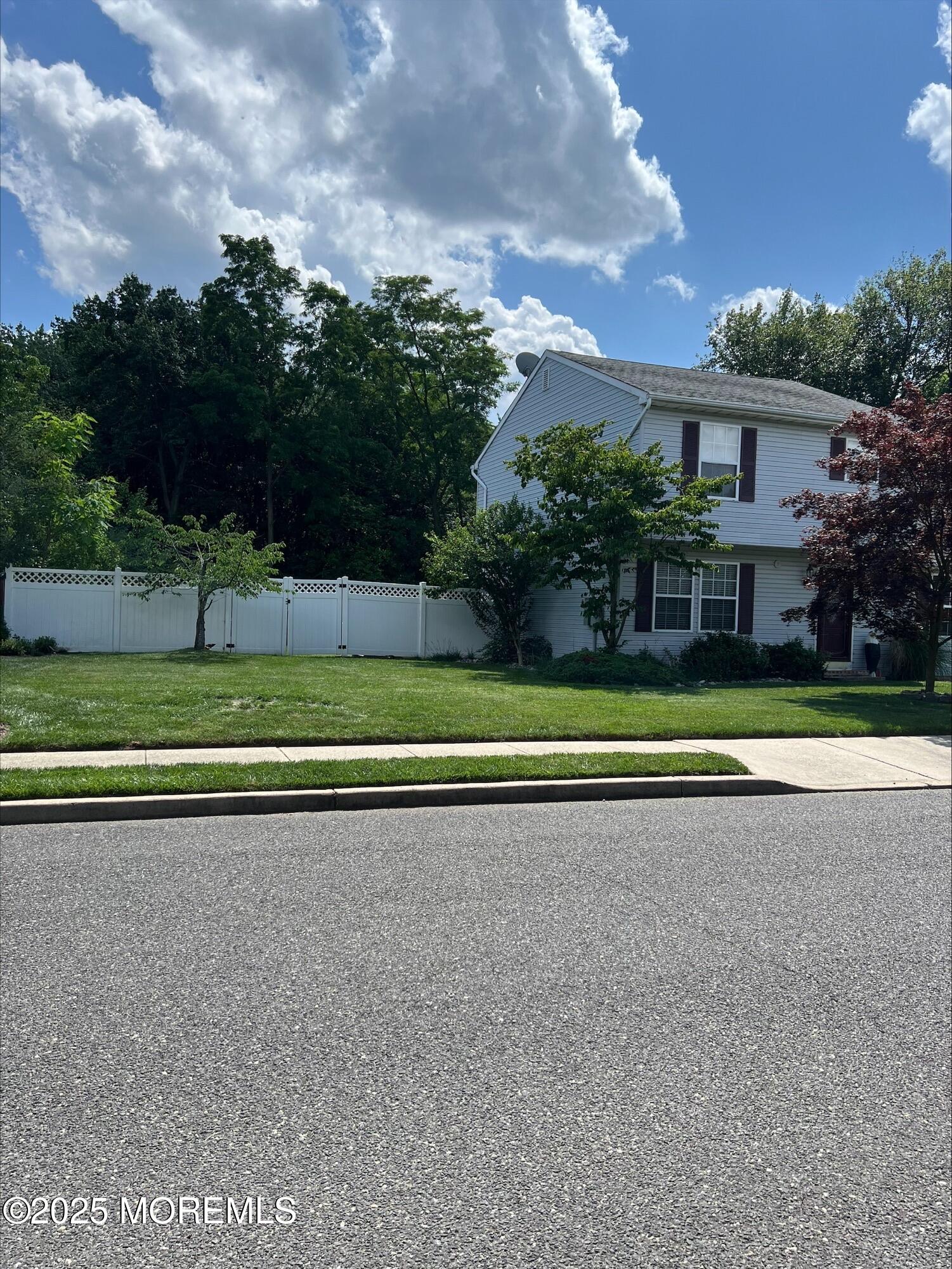 10 Johnson Avenue Image 3