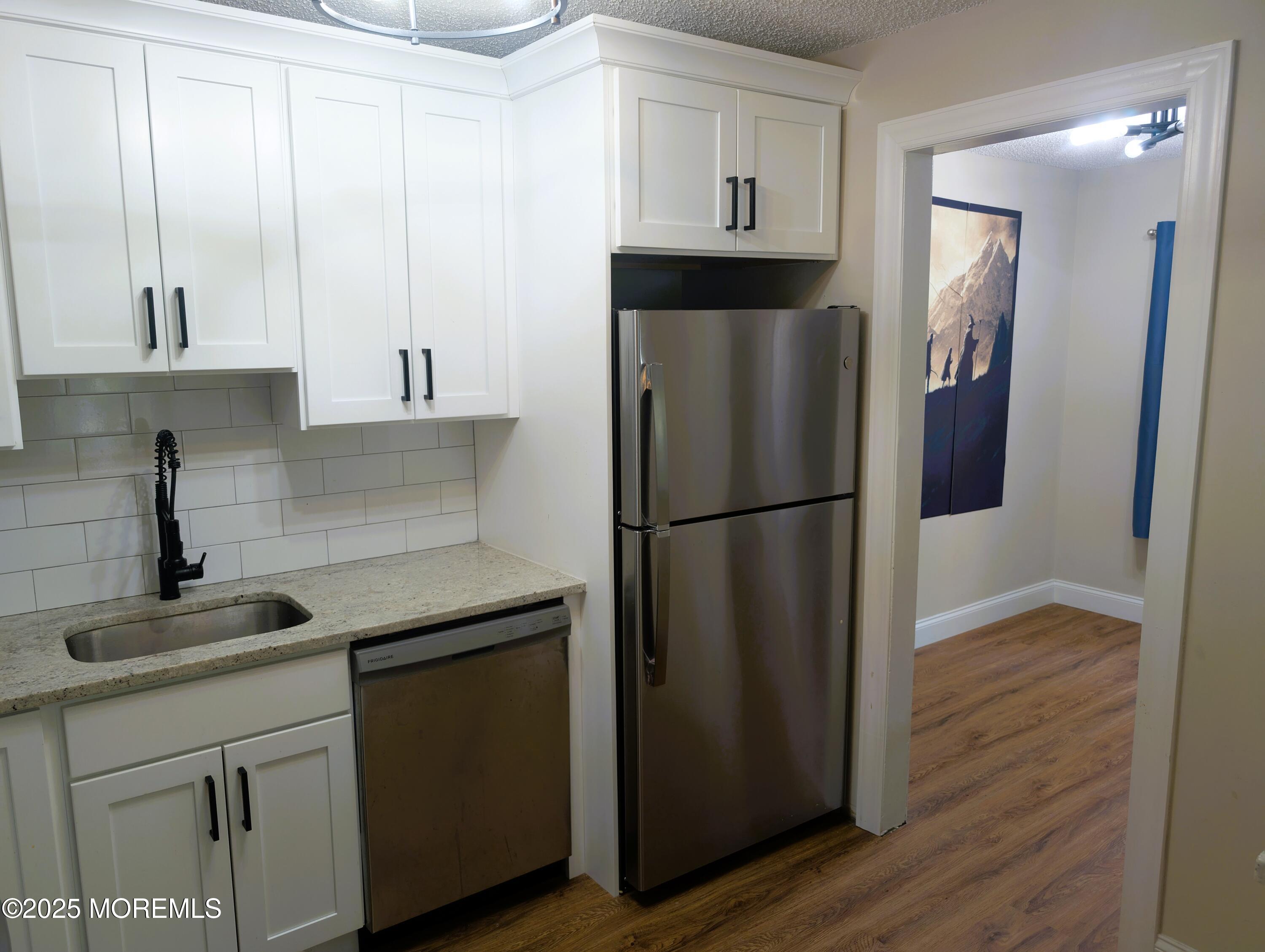 101 Begonia Court Image 4