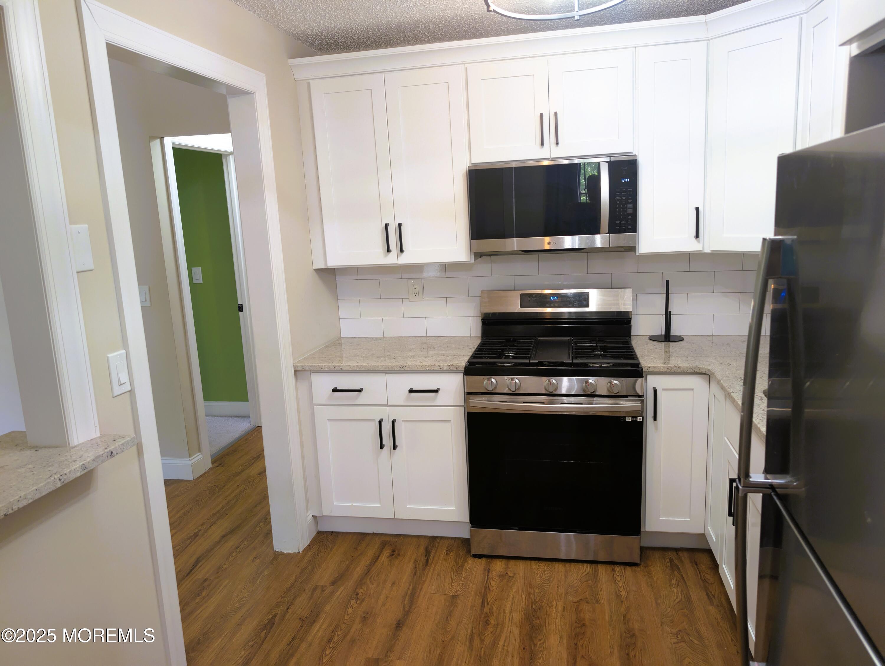 101 Begonia Court Image 2