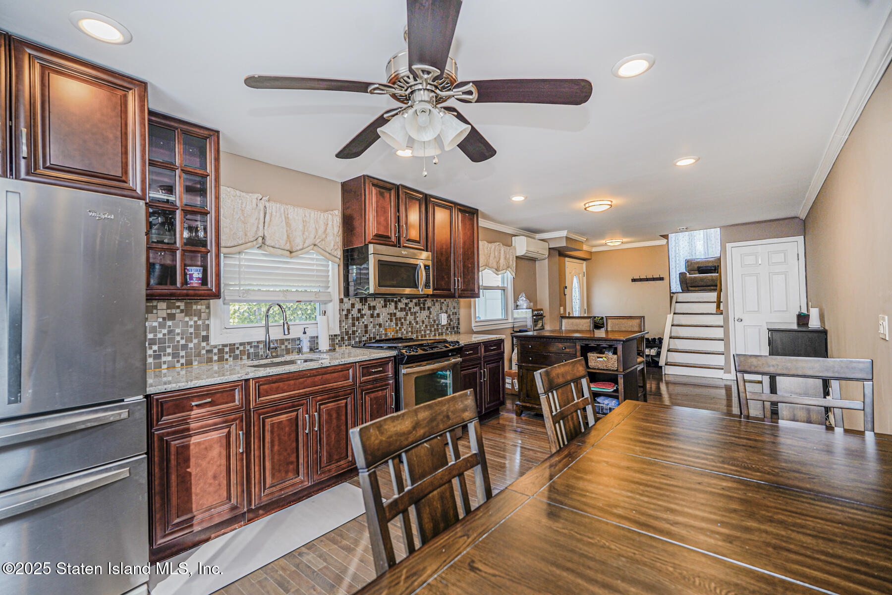 418 Willow Road Image 5