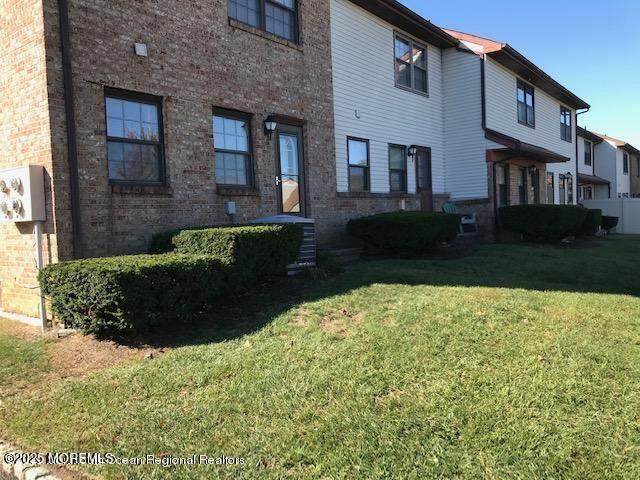 101 Village Green Way, Hazlet, NJ, 07730 image 15