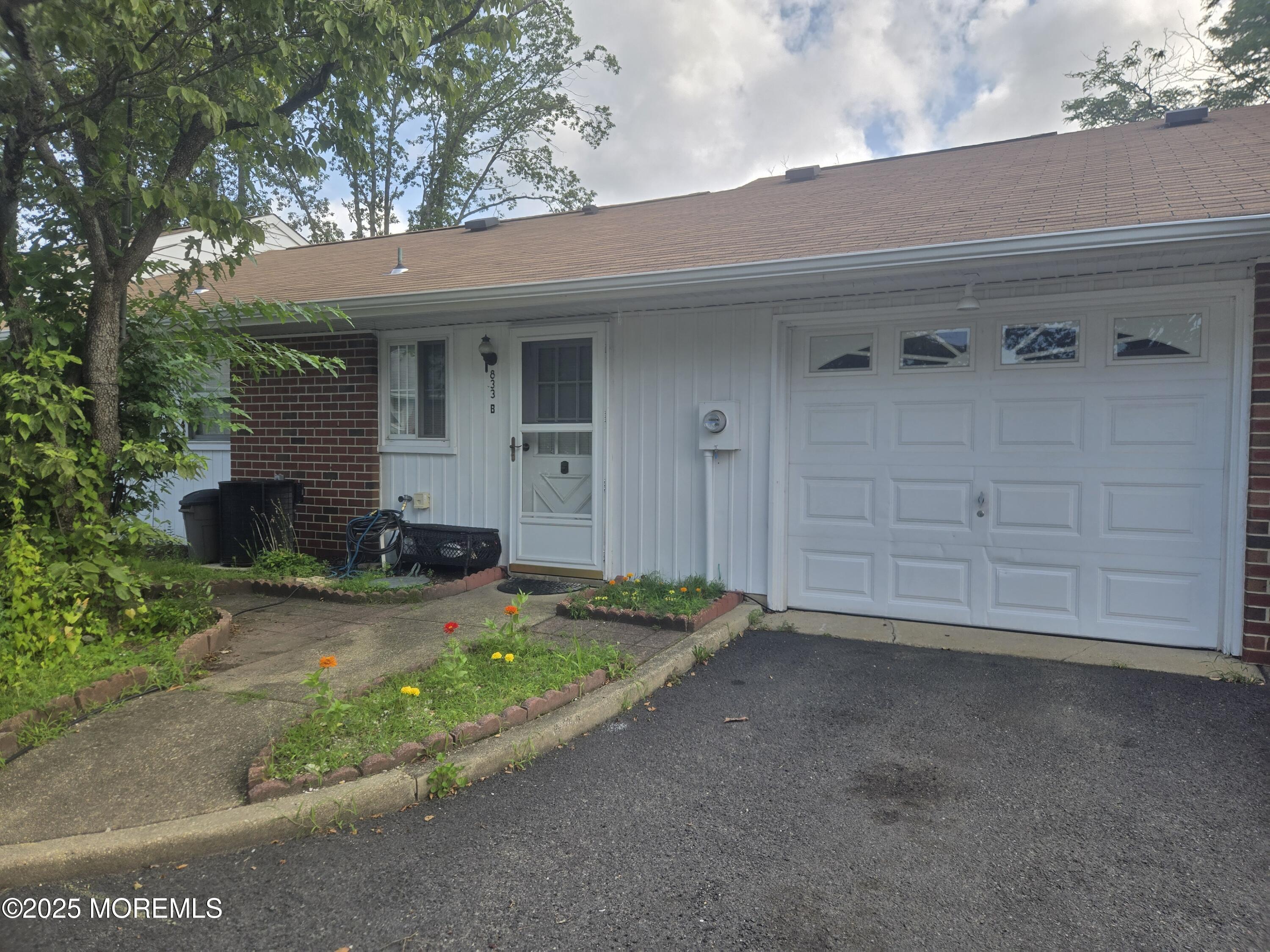 833B Inverness Court Image 2