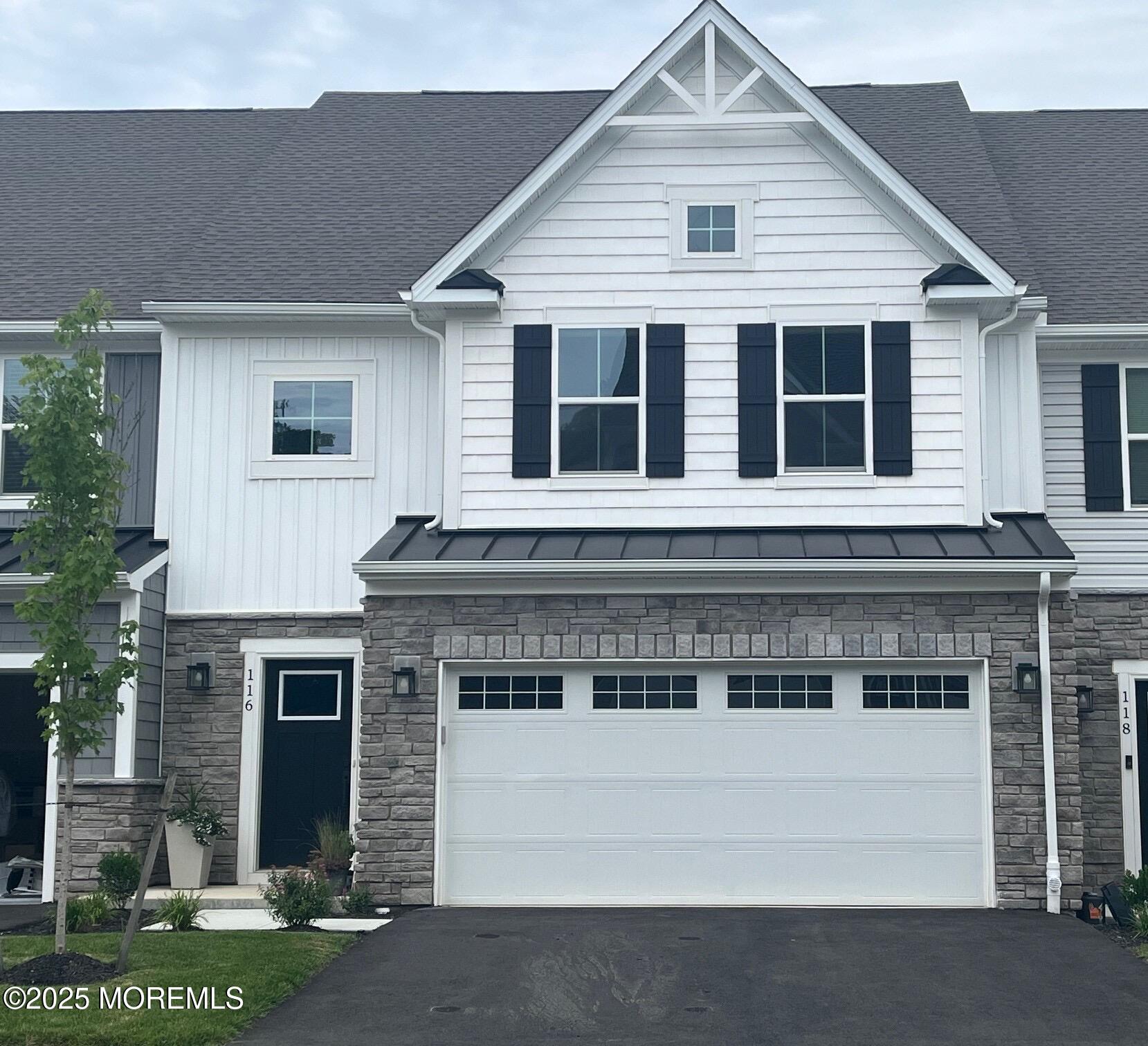 116 S Durham Drive Image 2
