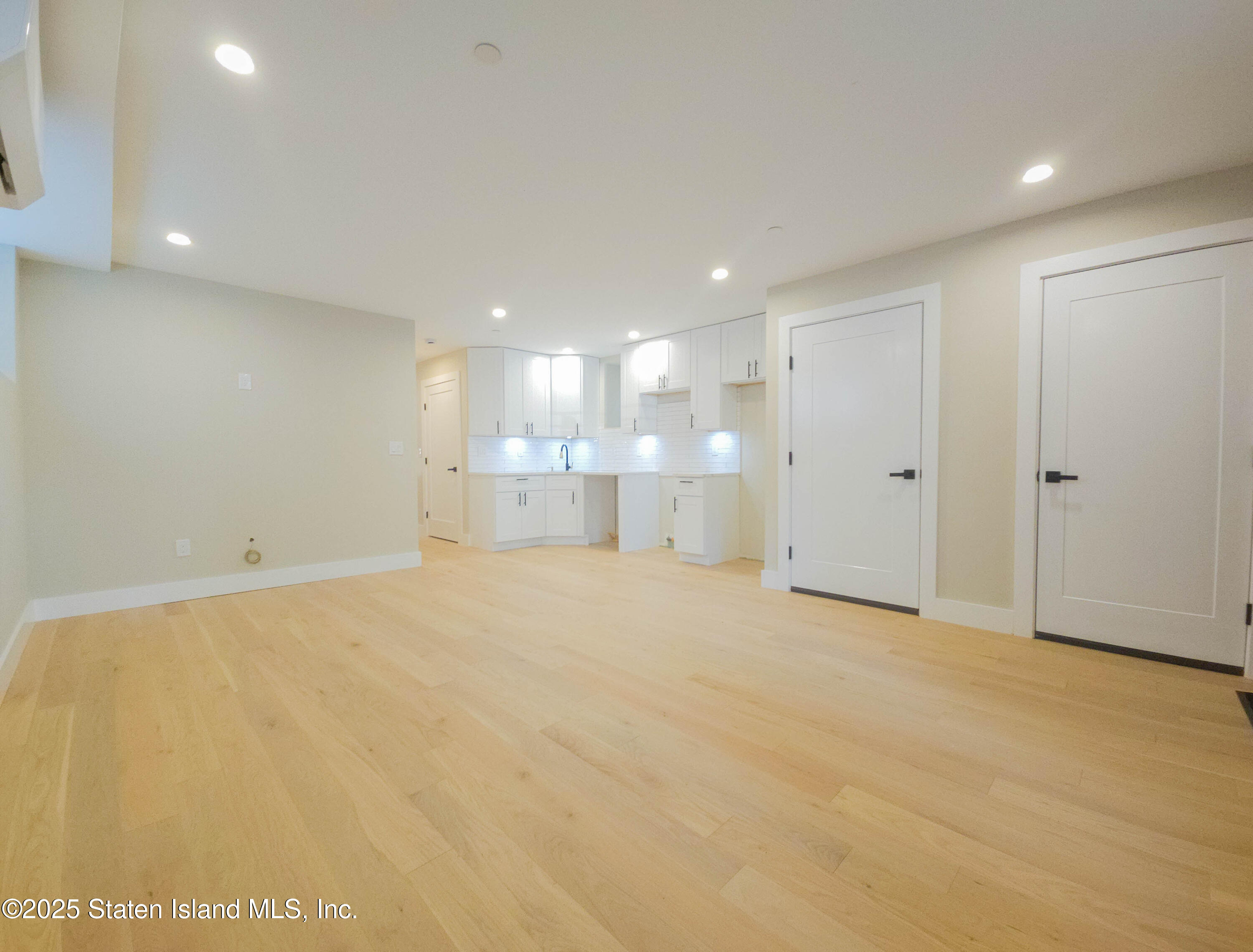 334 Van Duzer Street, Staten Island, NY, 10304 image 16