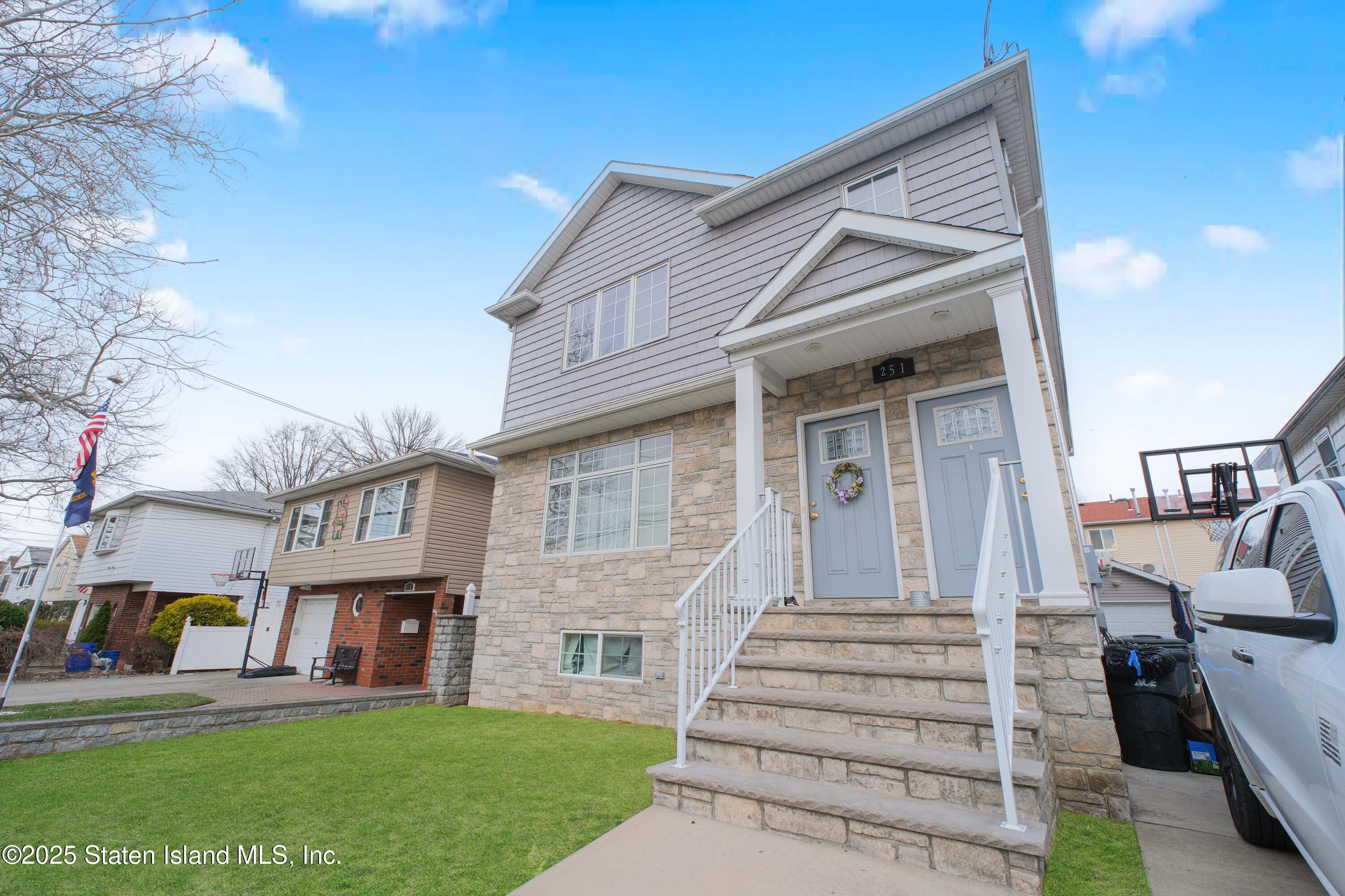 251 Cambridge Avenue Image 4