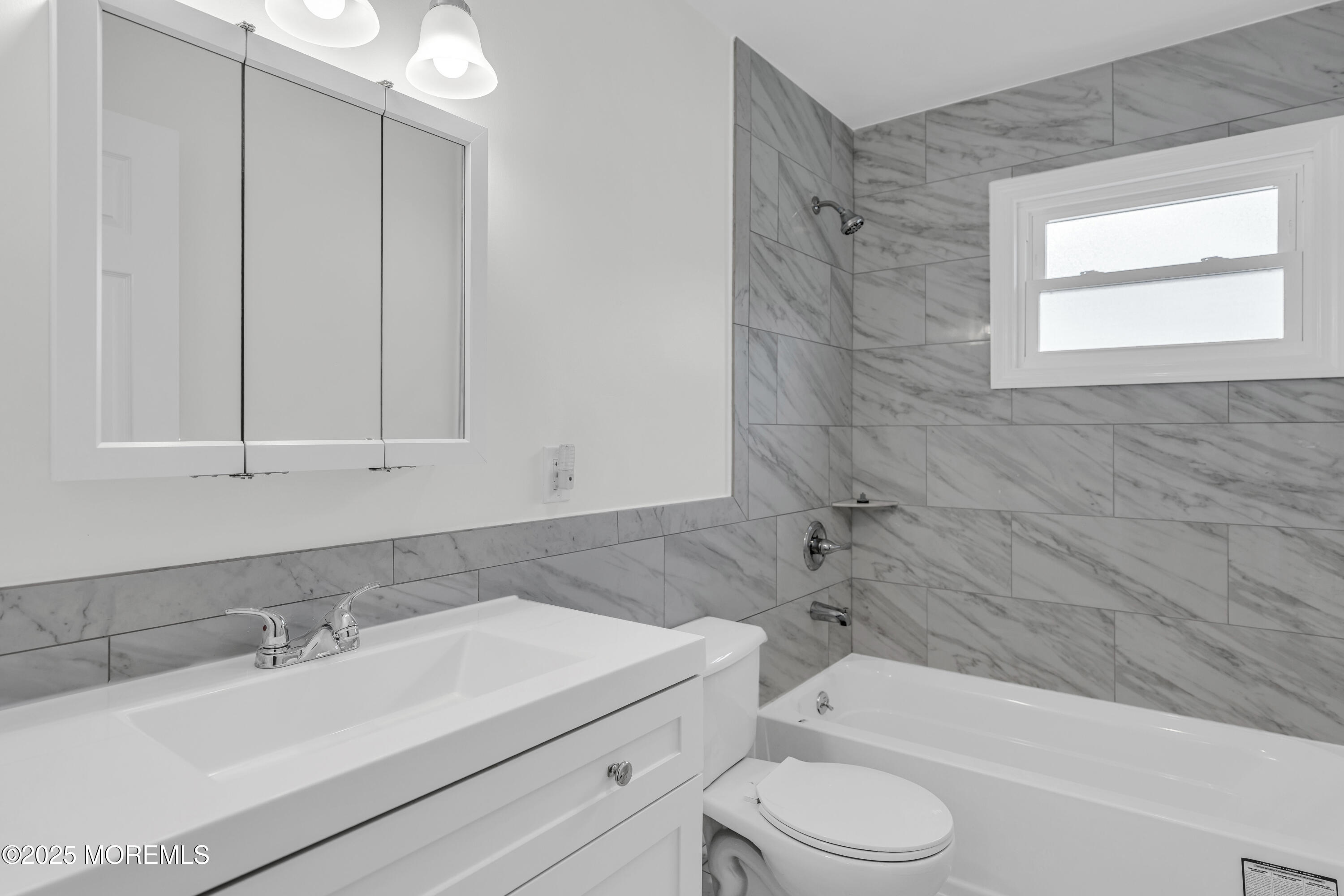 925 Edgebrook Drive, Toms River, NJ, 08757 image 18