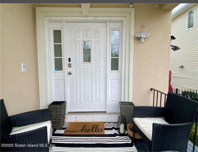 43 Lerer Lane Image 3
