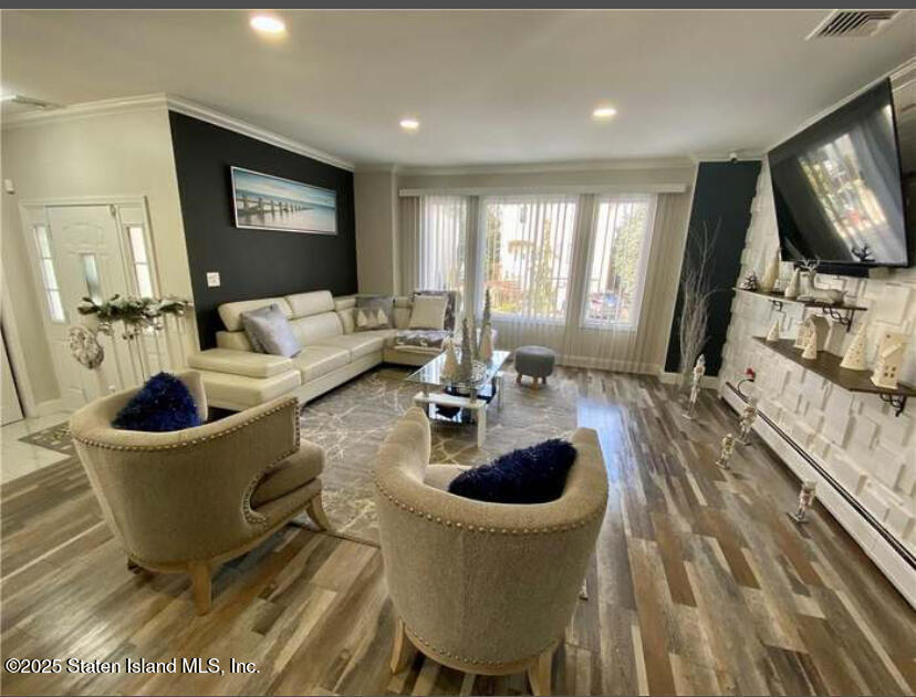43 Lerer Lane Image 5