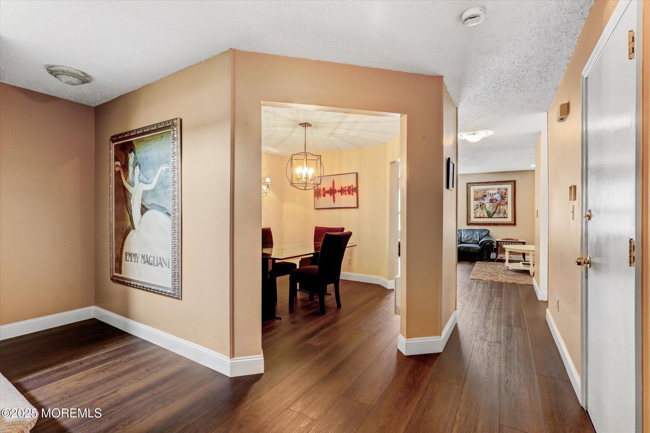 33 Hummingbird Court Image 4