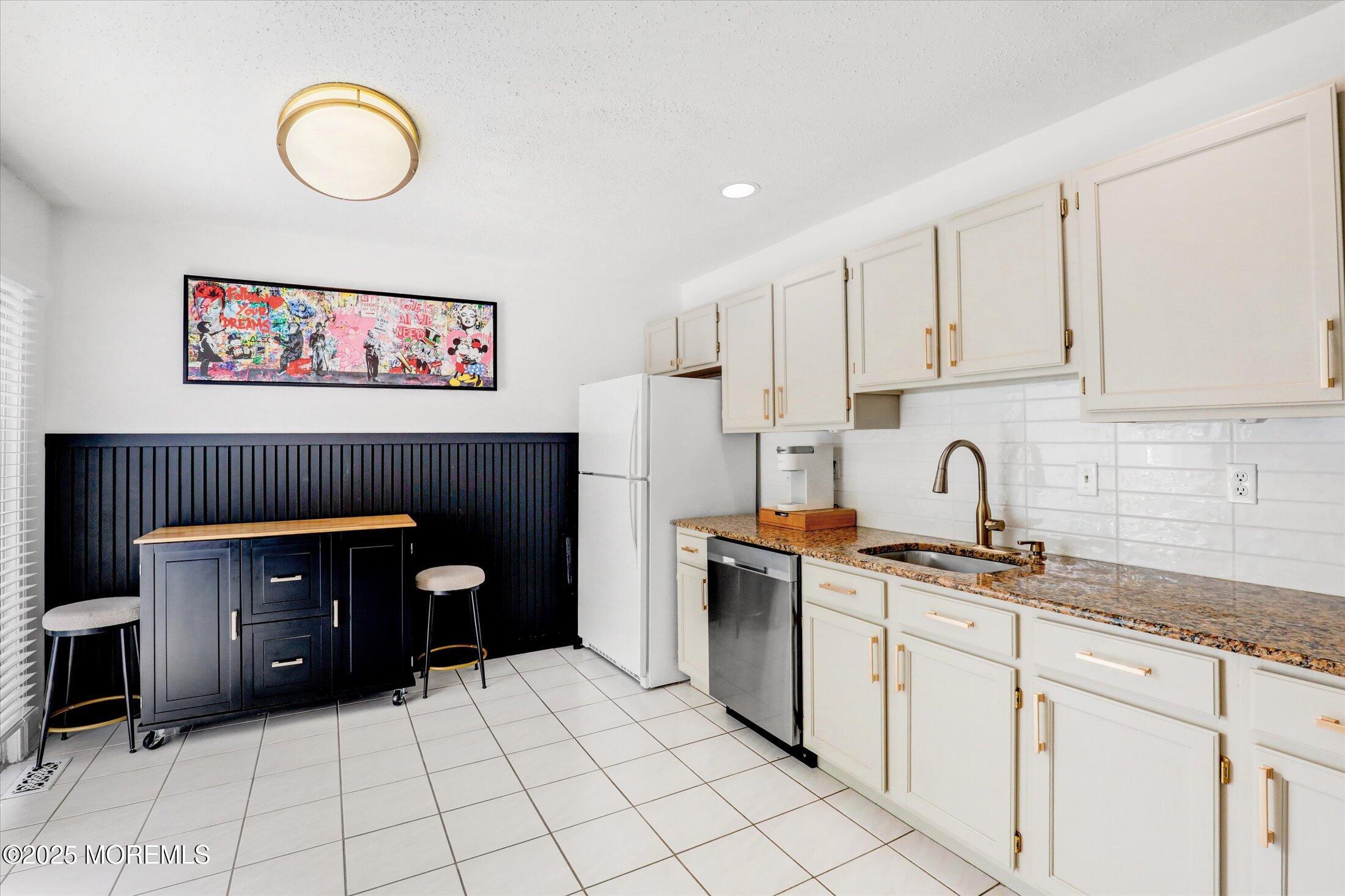 33 Hummingbird Court, Marlboro, NJ, 07746 image 10