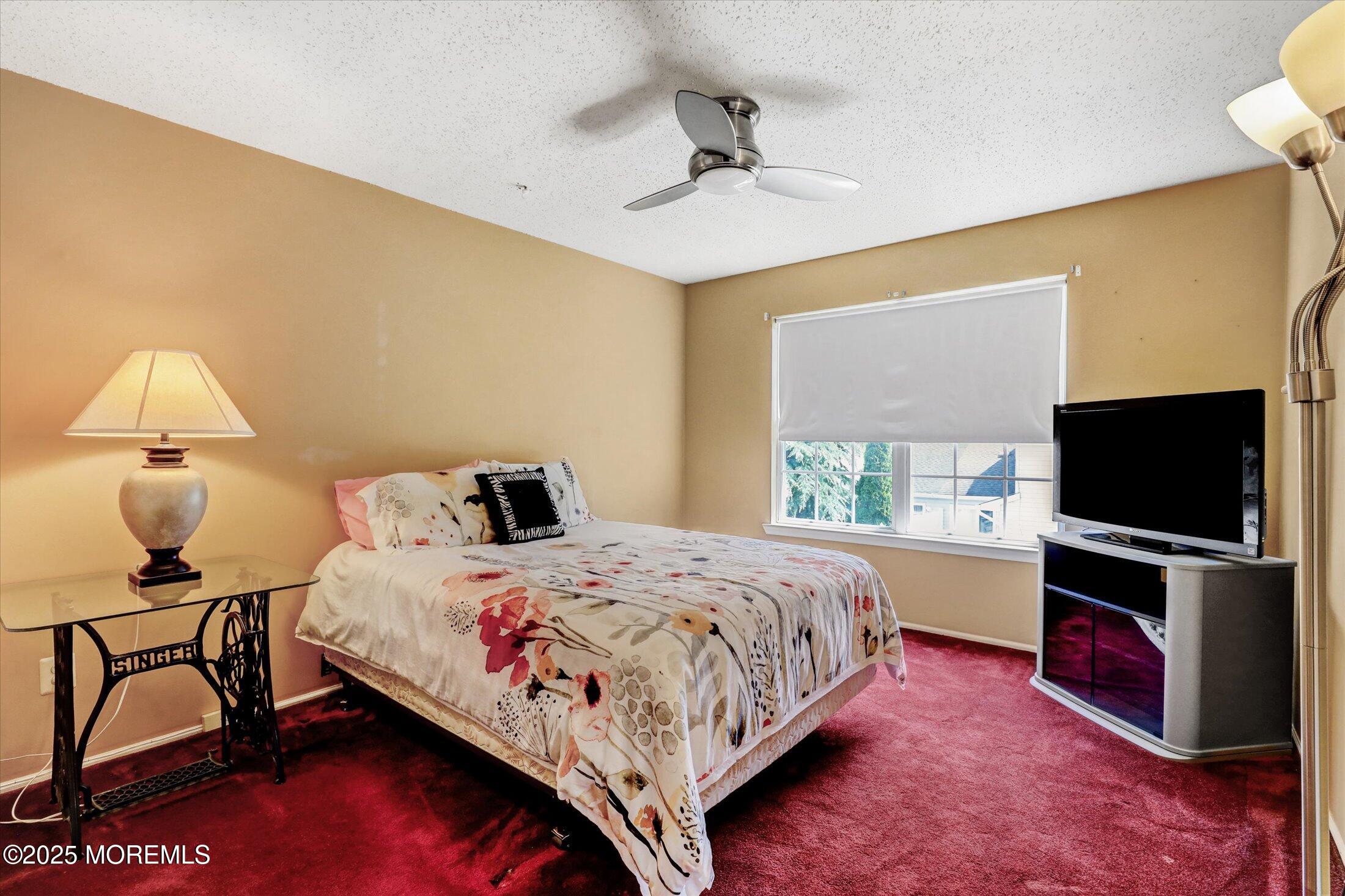 33 Hummingbird Court, Marlboro, NJ, 07746 image 23