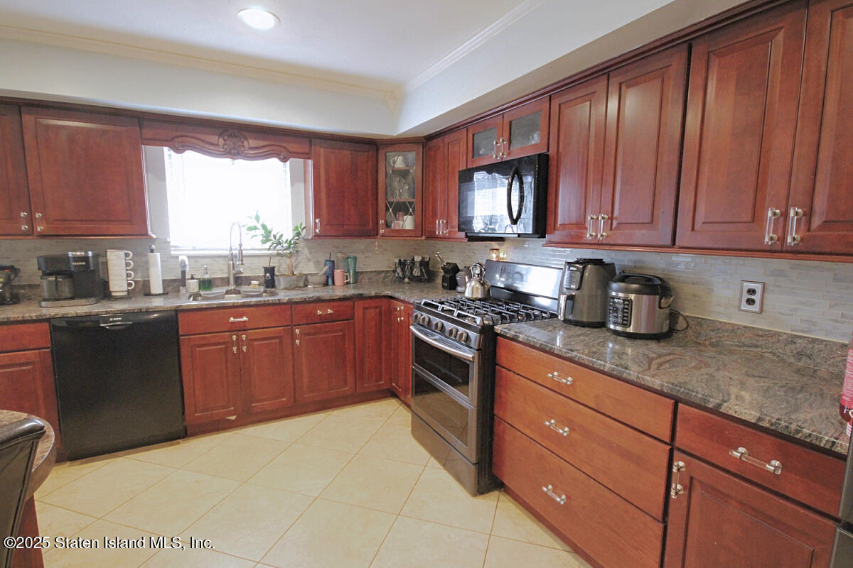 22 Confederation Place, Staten Island, NY, 10303 image 6