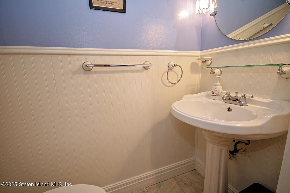 22 Confederation Place, Staten Island, NY, 10303 image 7