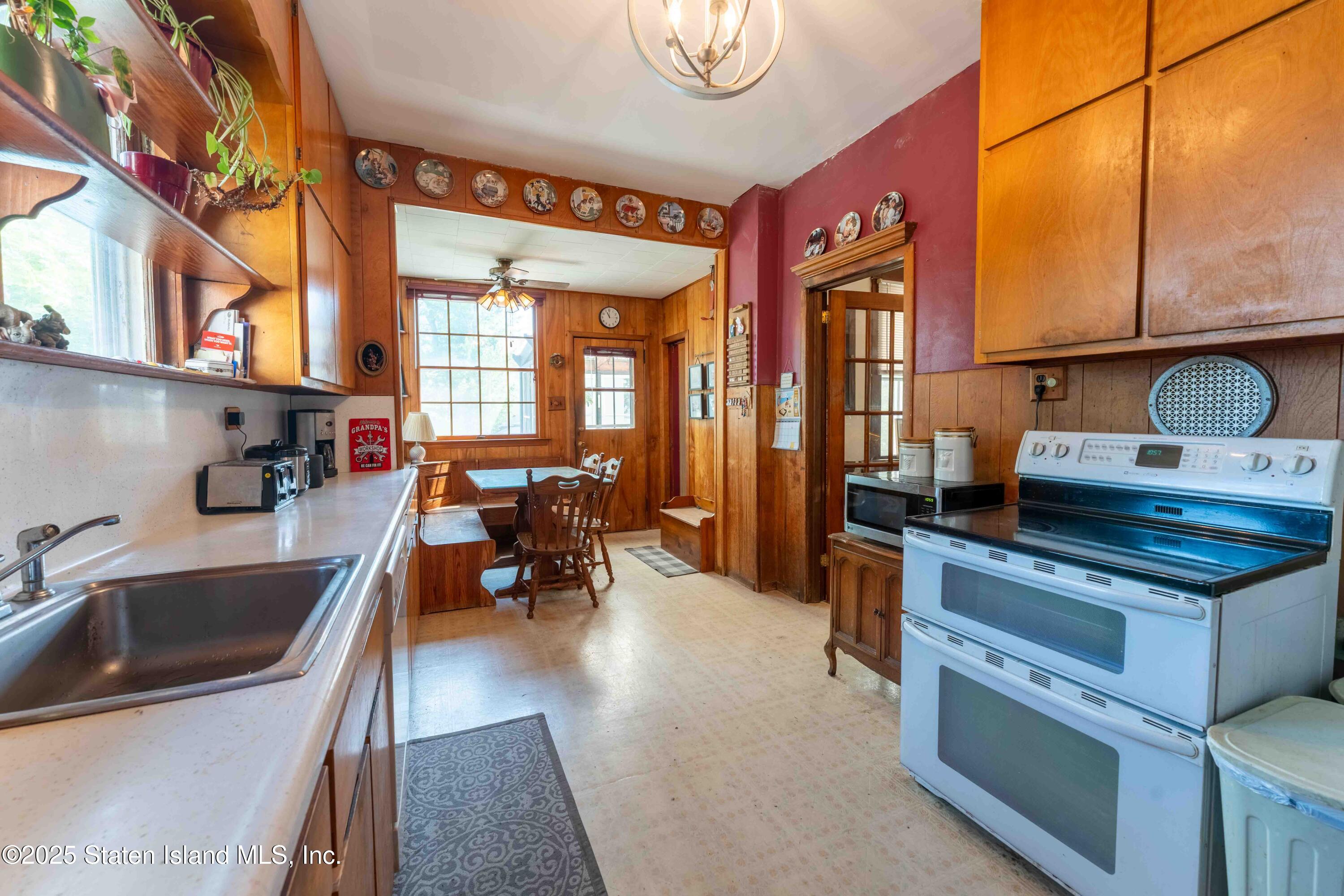69 Hillcrest Avenue, Staten Island, NY, 10308 image 27