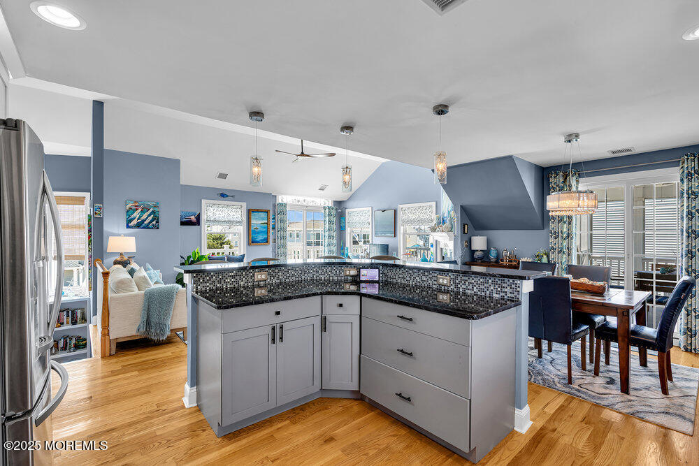 21 W Magnolia Avenue, Beach Haven, NJ, 08008 image 27