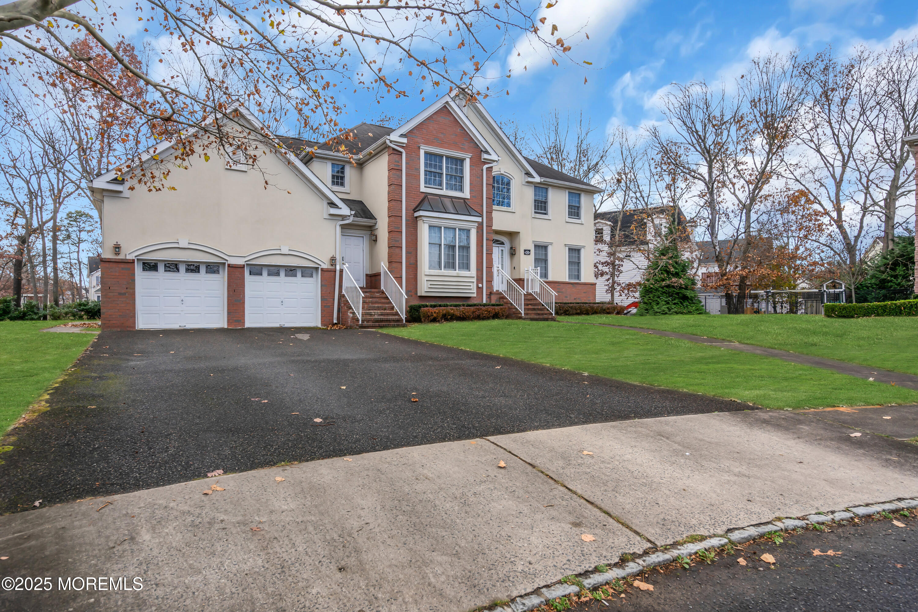 208 Imperial Court Image 4