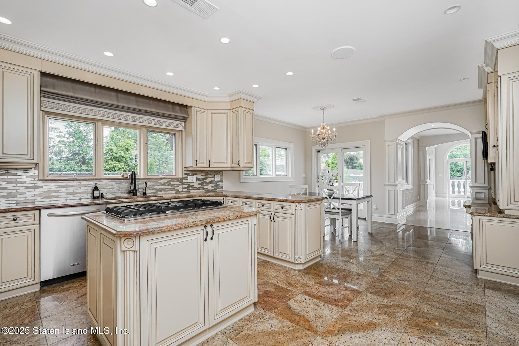 35 Julieann Court, Staten Island, NY, 10304 image 11