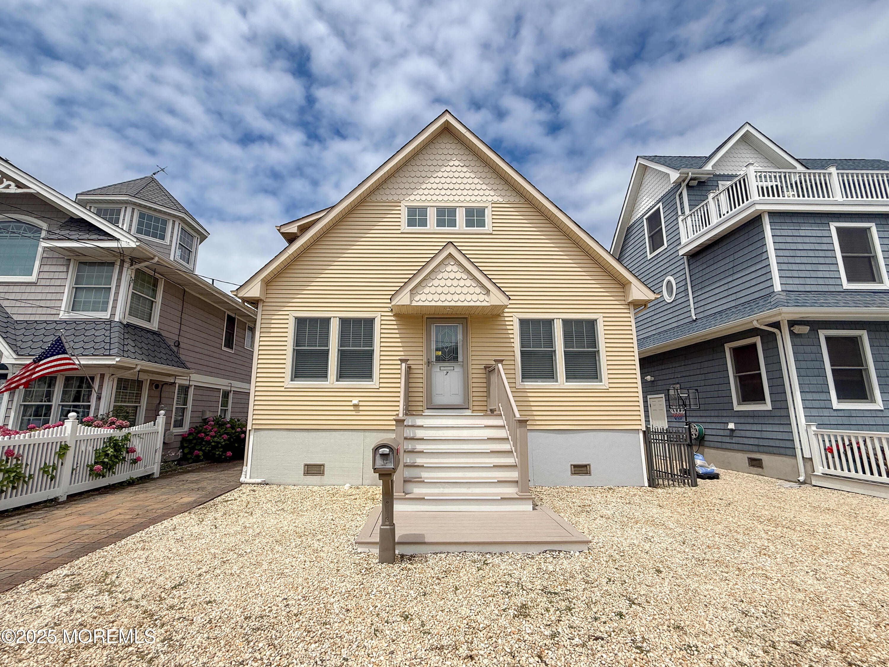 7 Nichols Avenue Image 2