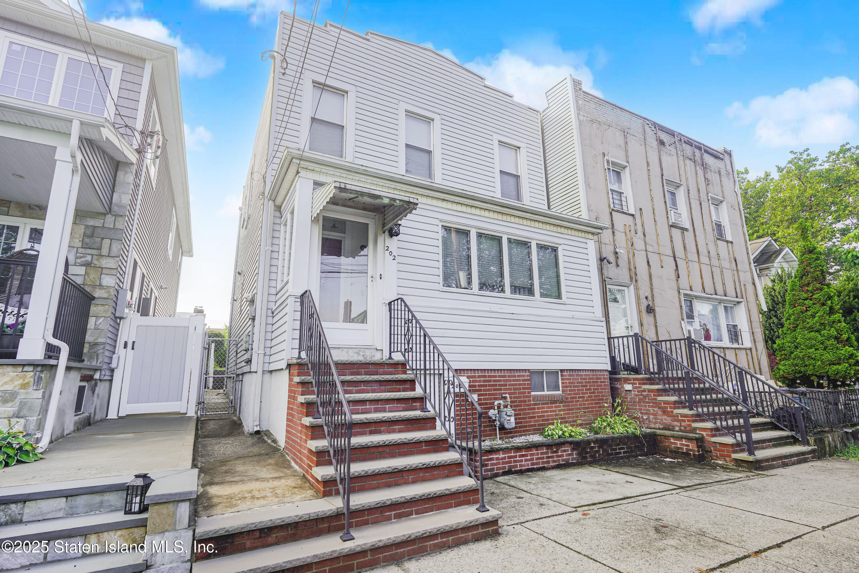 202 Virginia Avenue, Staten Island, NY, 10305