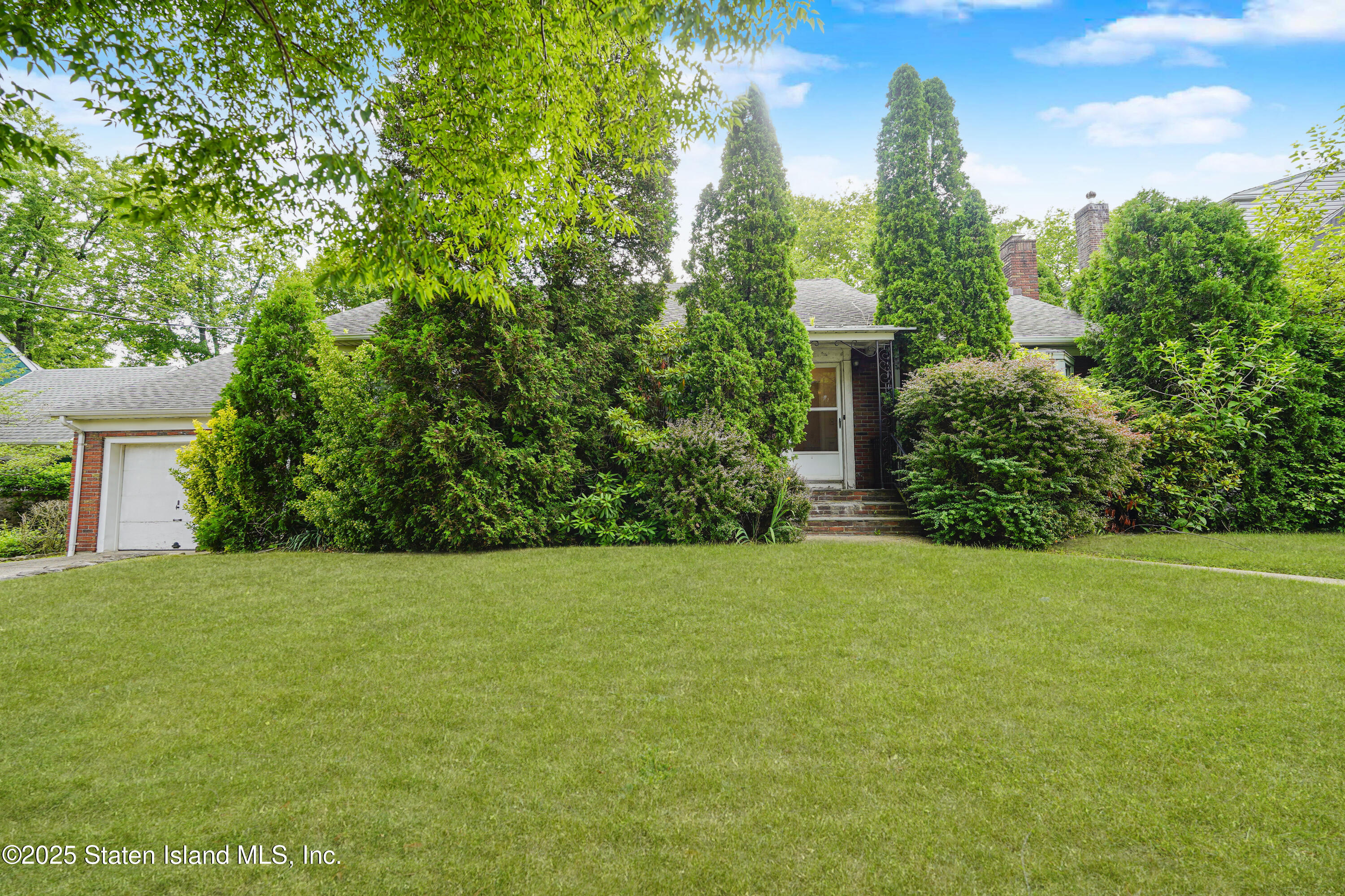 35 Brenton Place, Staten Island, NY, 10314