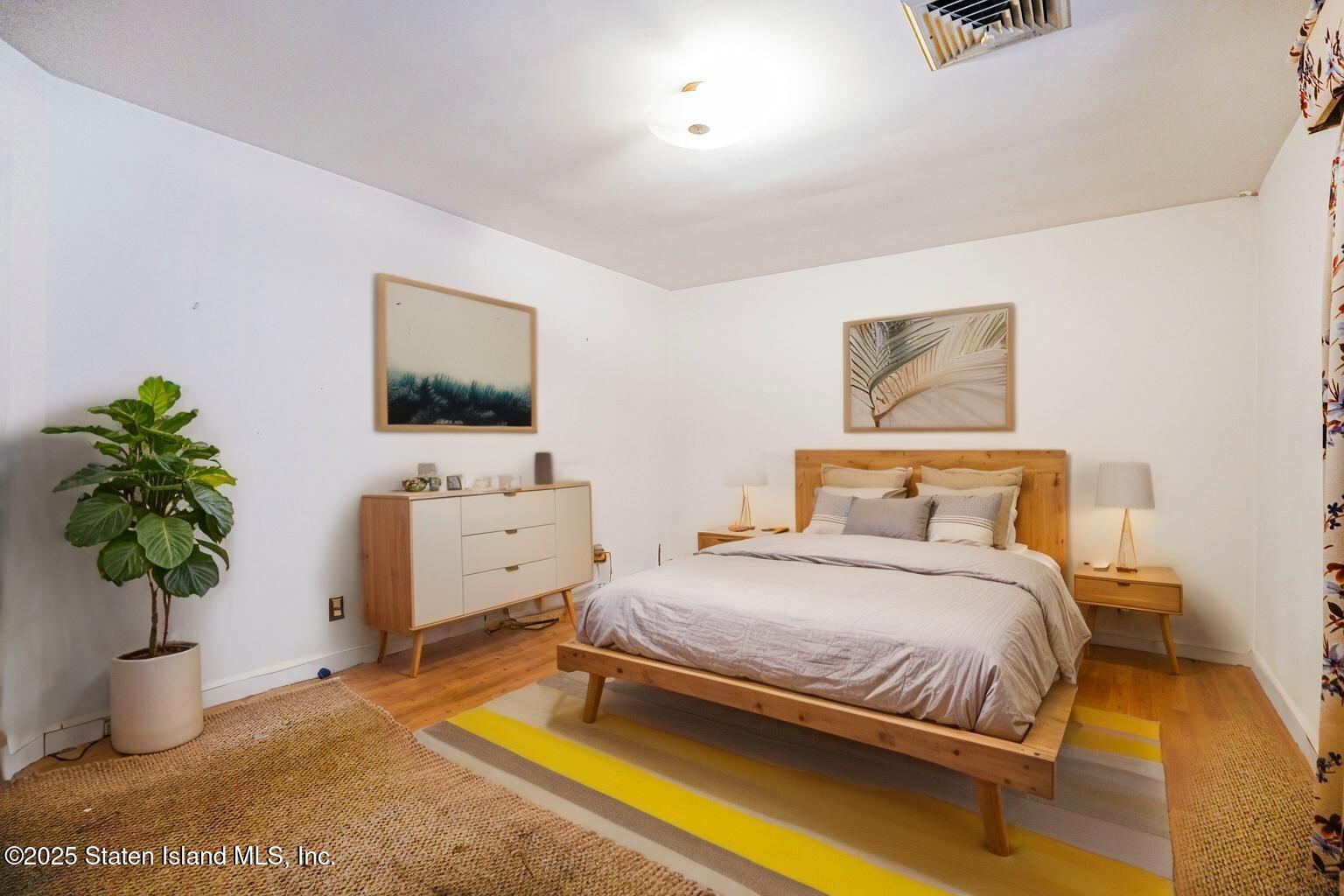 35 Brenton Place, Staten Island, NY, 10314 image 22