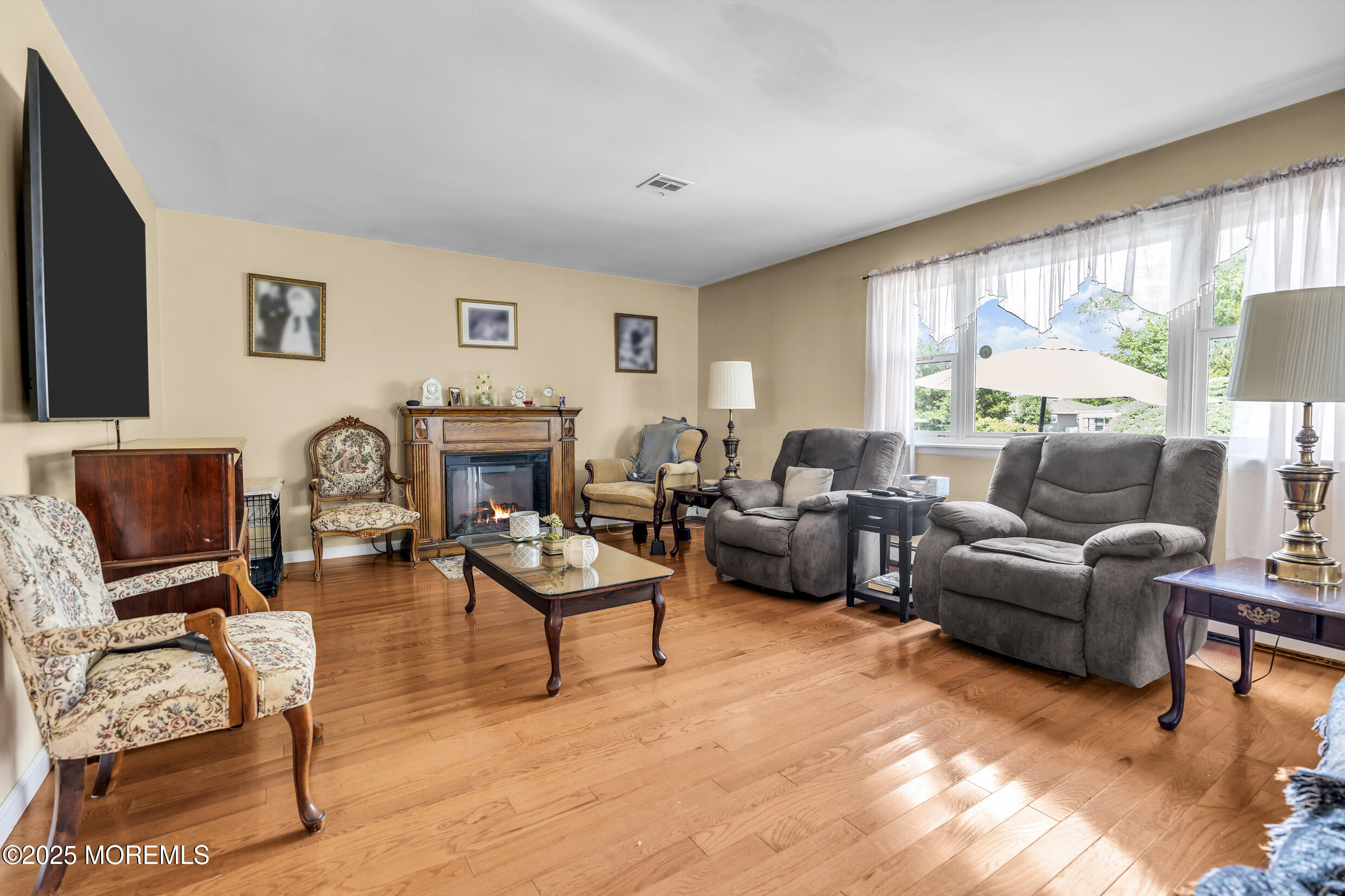 340 Barbados Drive Image 3