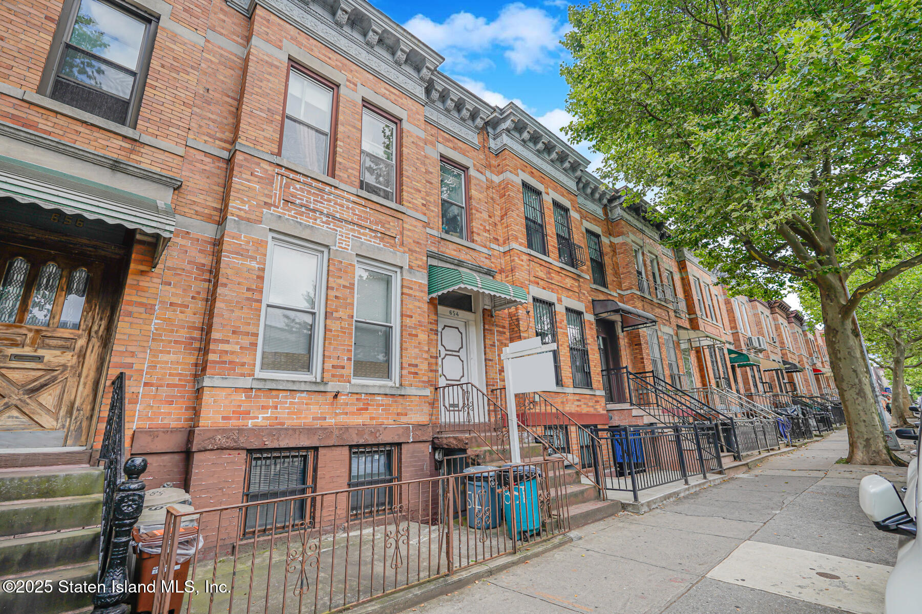 654 58th Street Image 2