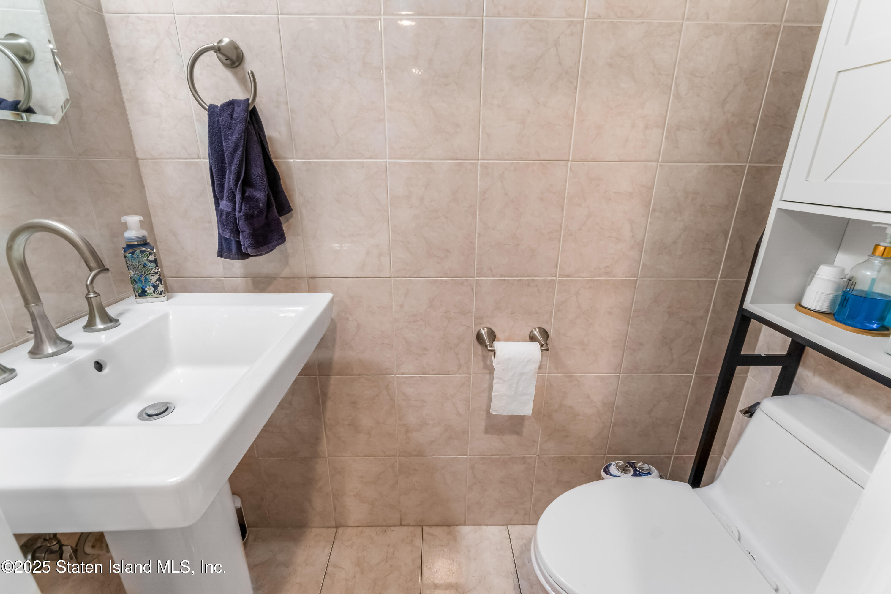 124 North Drive, Staten Island, NY, 10305 image 25
