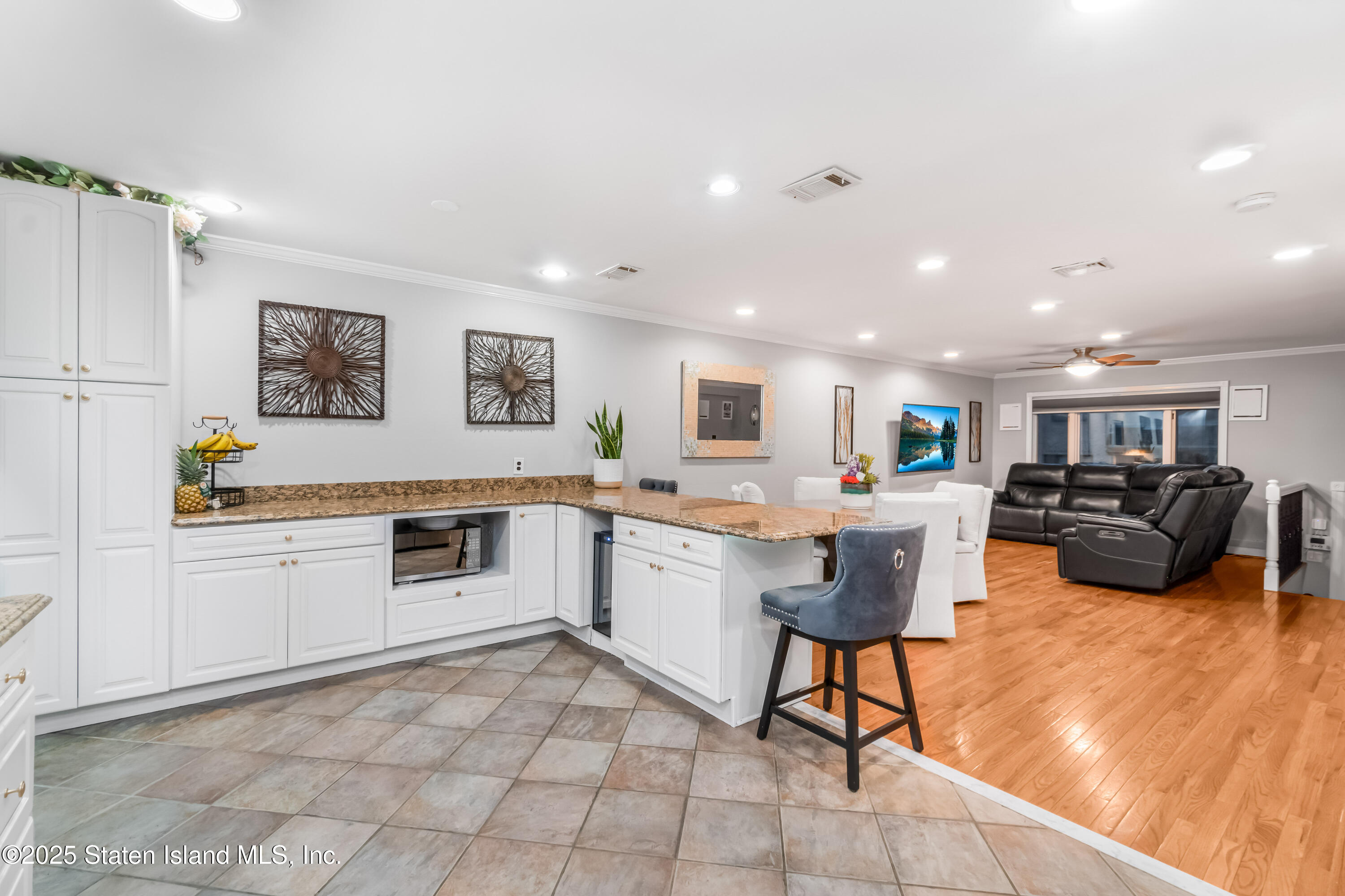 124 North Drive, Staten Island, NY, 10305 image 6