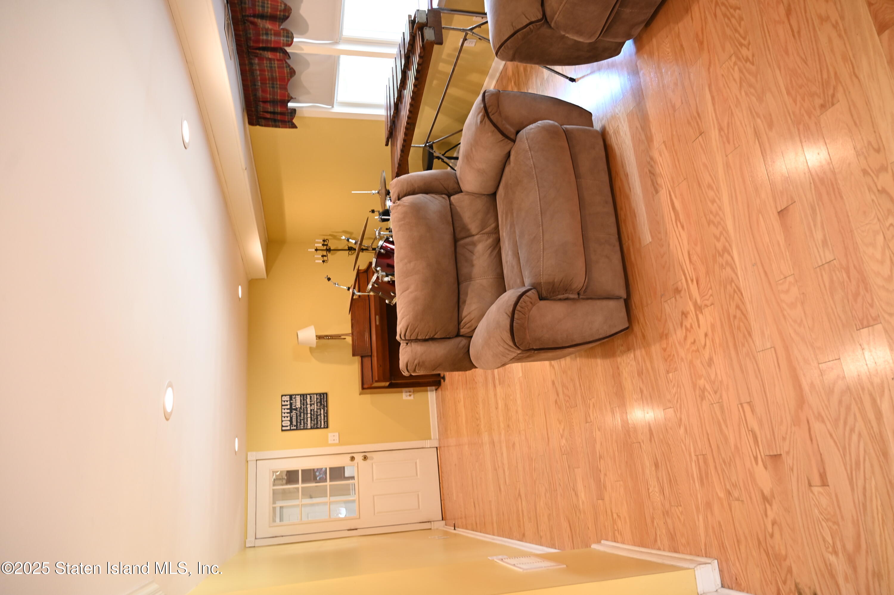 6 Nancy Circle, Edison, NJ, 08820 image 23