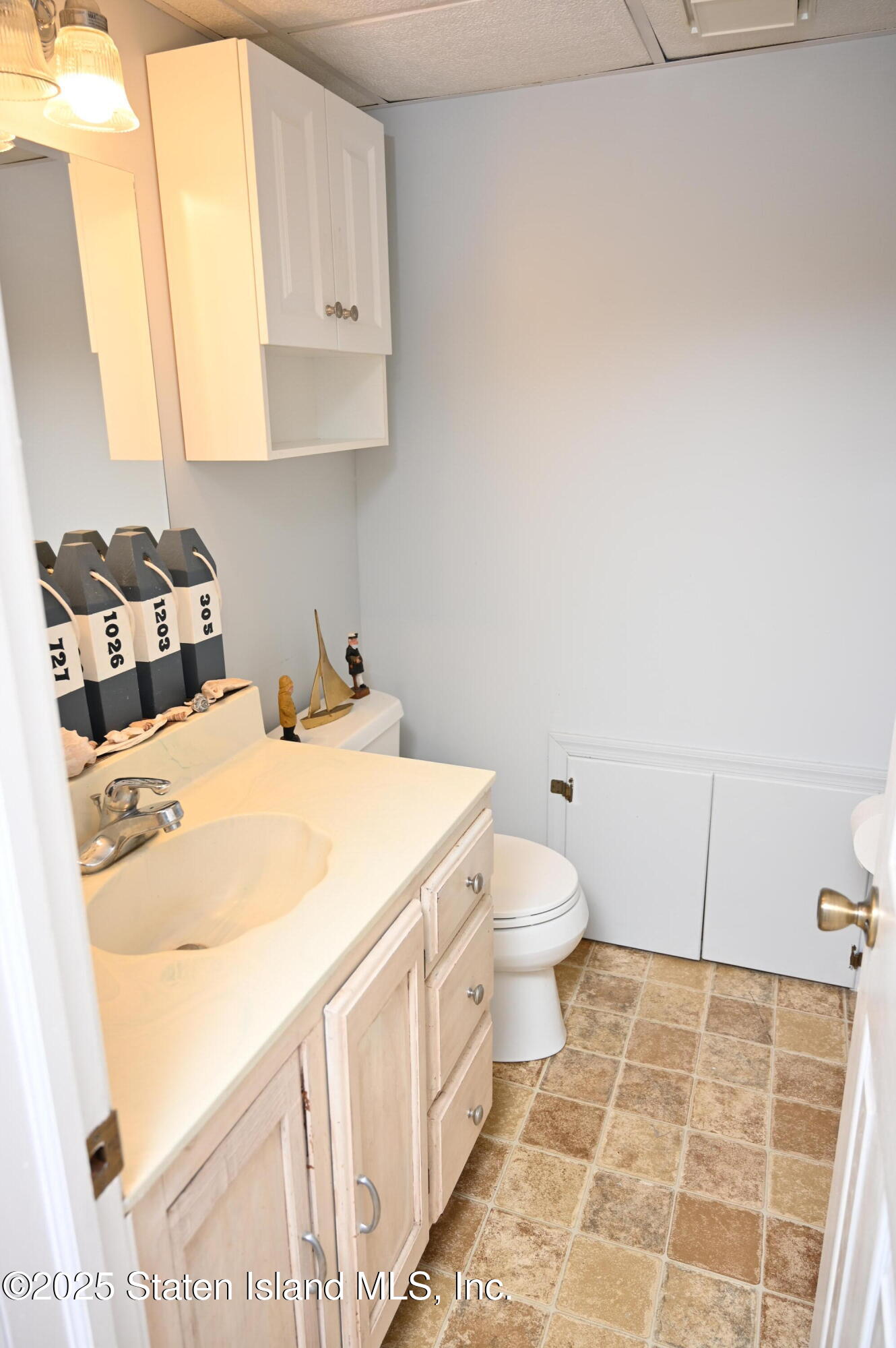 6 Nancy Circle, Edison, NJ, 08820 image 26