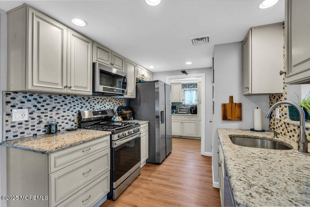 202 Beach Boulevard Image 3