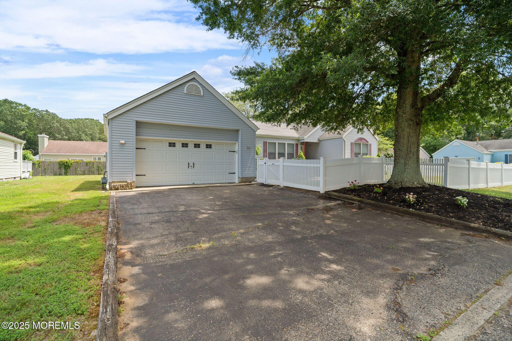 101 Foxwood Lane Image 2