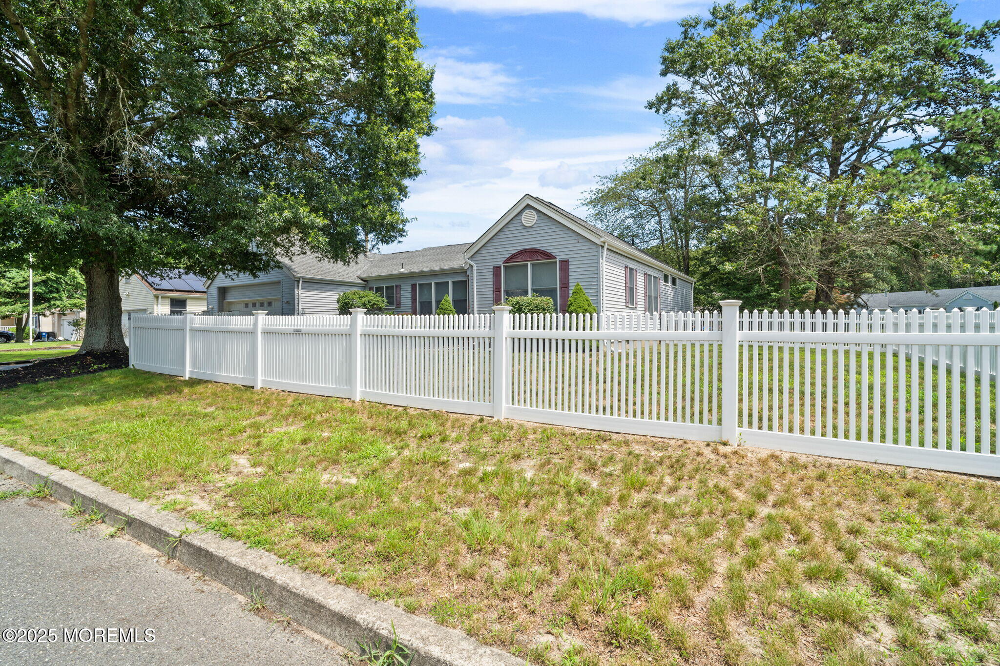 101 Foxwood Lane Image 4