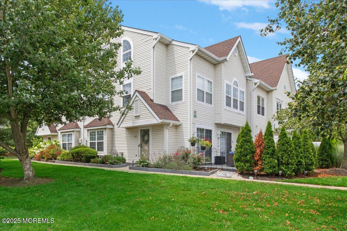 22 Richmond Court, Tinton Falls, NJ, 07712