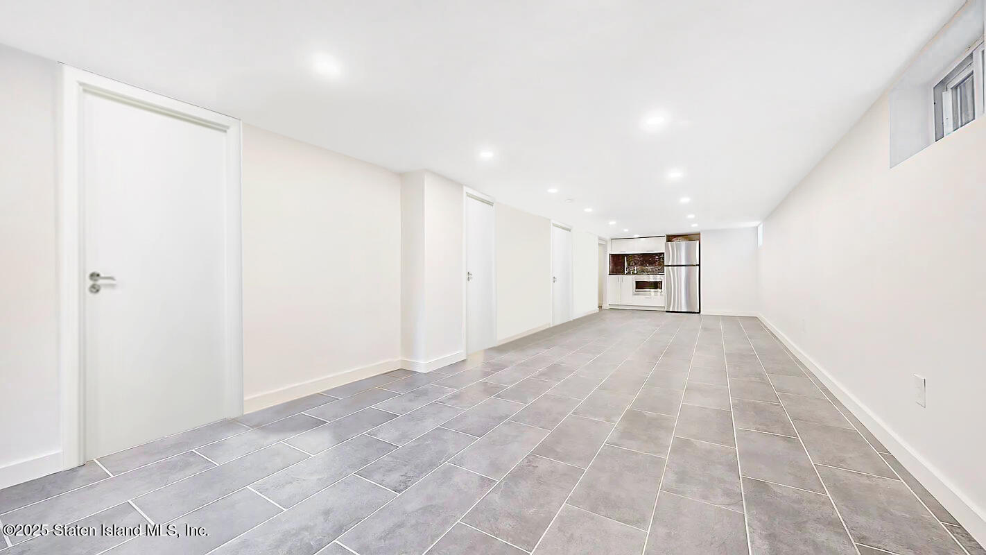 119 Dubois Avenue Image 3